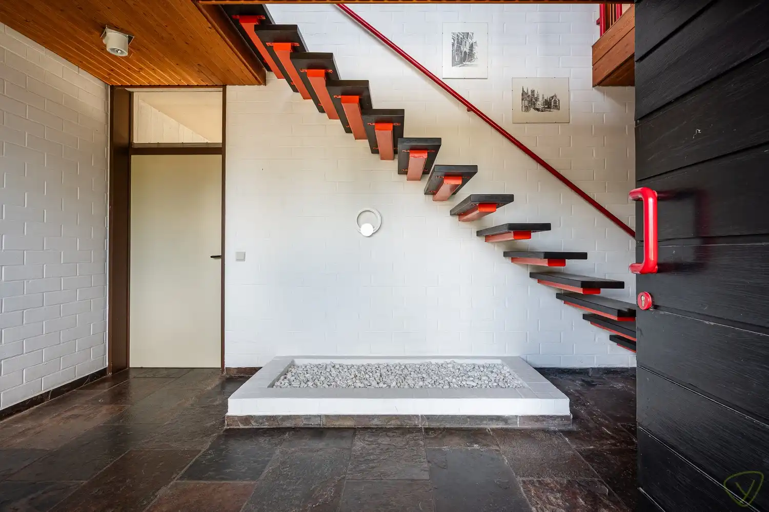 Modernistische villa met praktijkruimte en zuidwestgerichte tuin op riant perceel in Lembeke foto 3