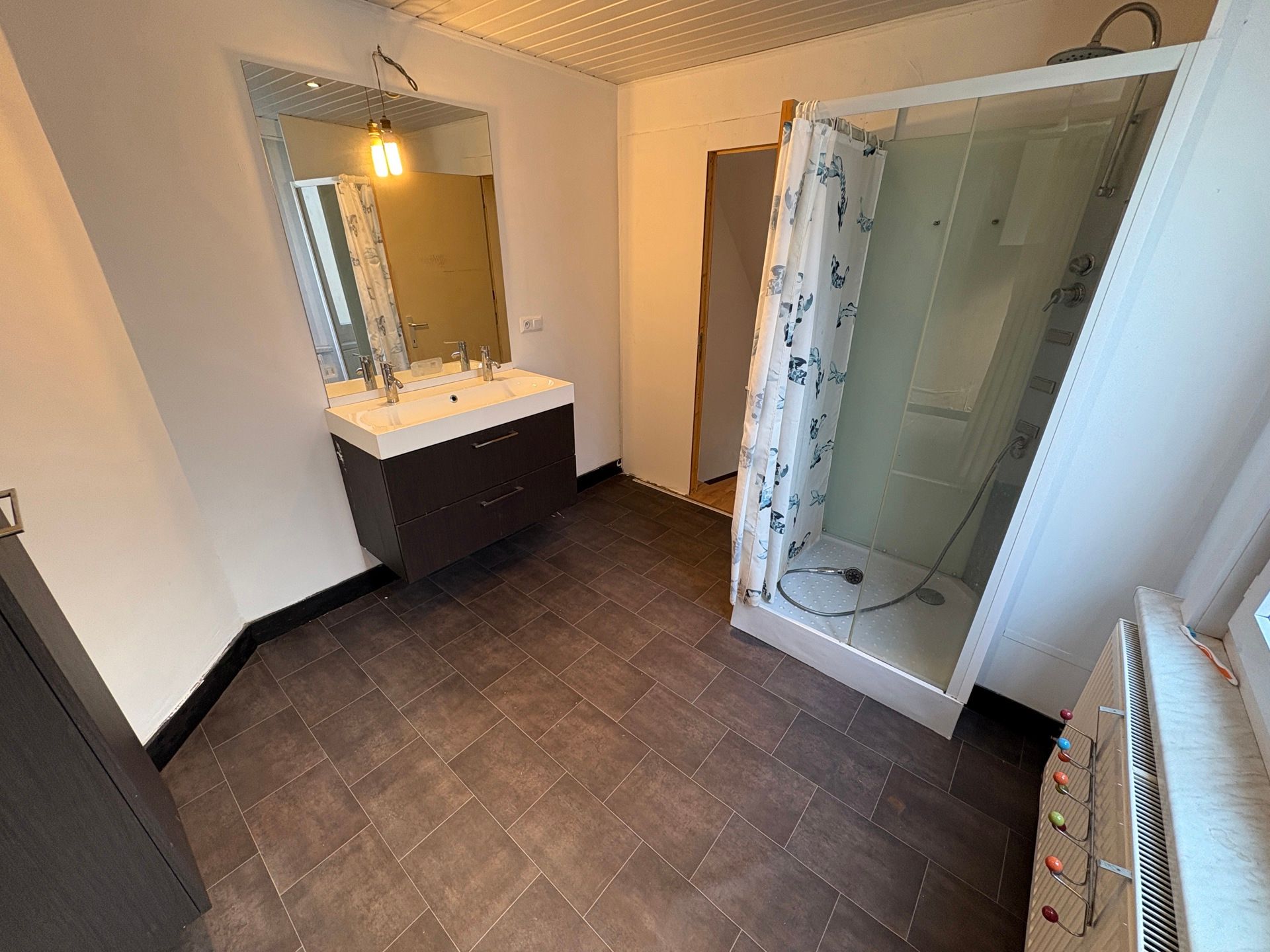 Instapklare woning met 4 slaapkamers te huur in Deurne! foto 13