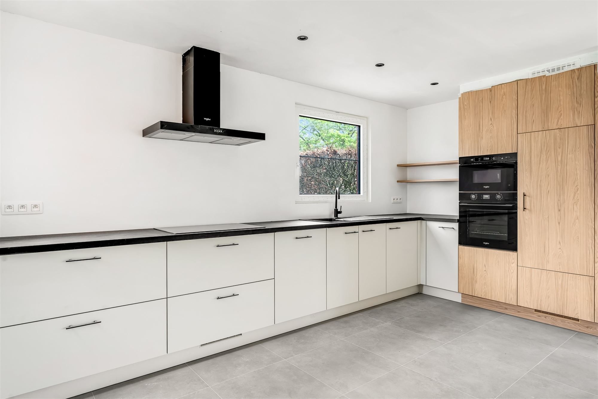 GERENOVEERDE, ENERGIEZUINIGE WONING OP PRACHTIGE LIGGING! foto 9