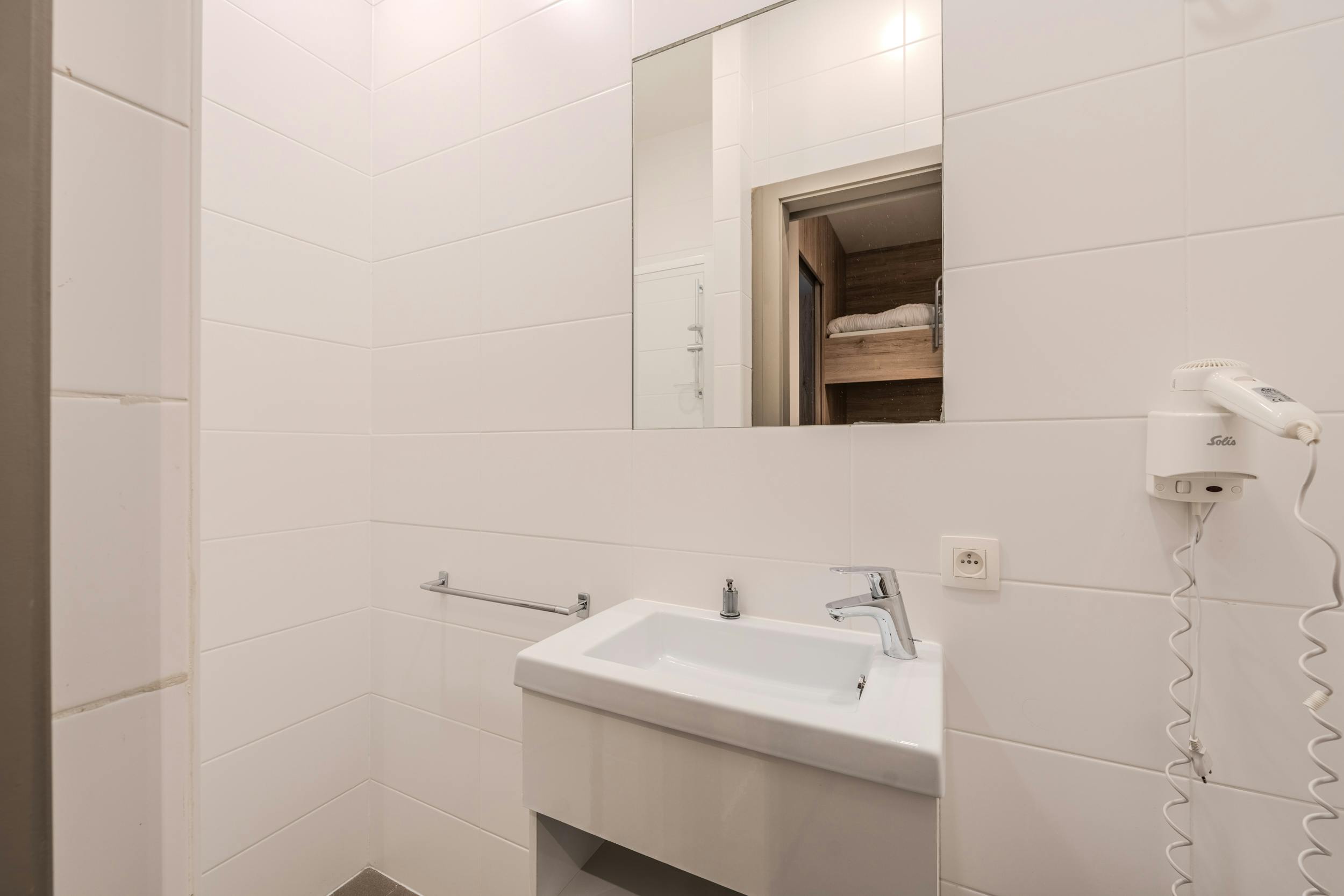 Instapklare studio te koop op een rustig domein te Westende! foto 16