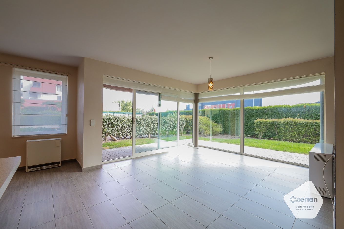 Hoofdfoto van de publicatie: Ruim gelijkvloers appartement met tuin (en garage) in rustige omgeving