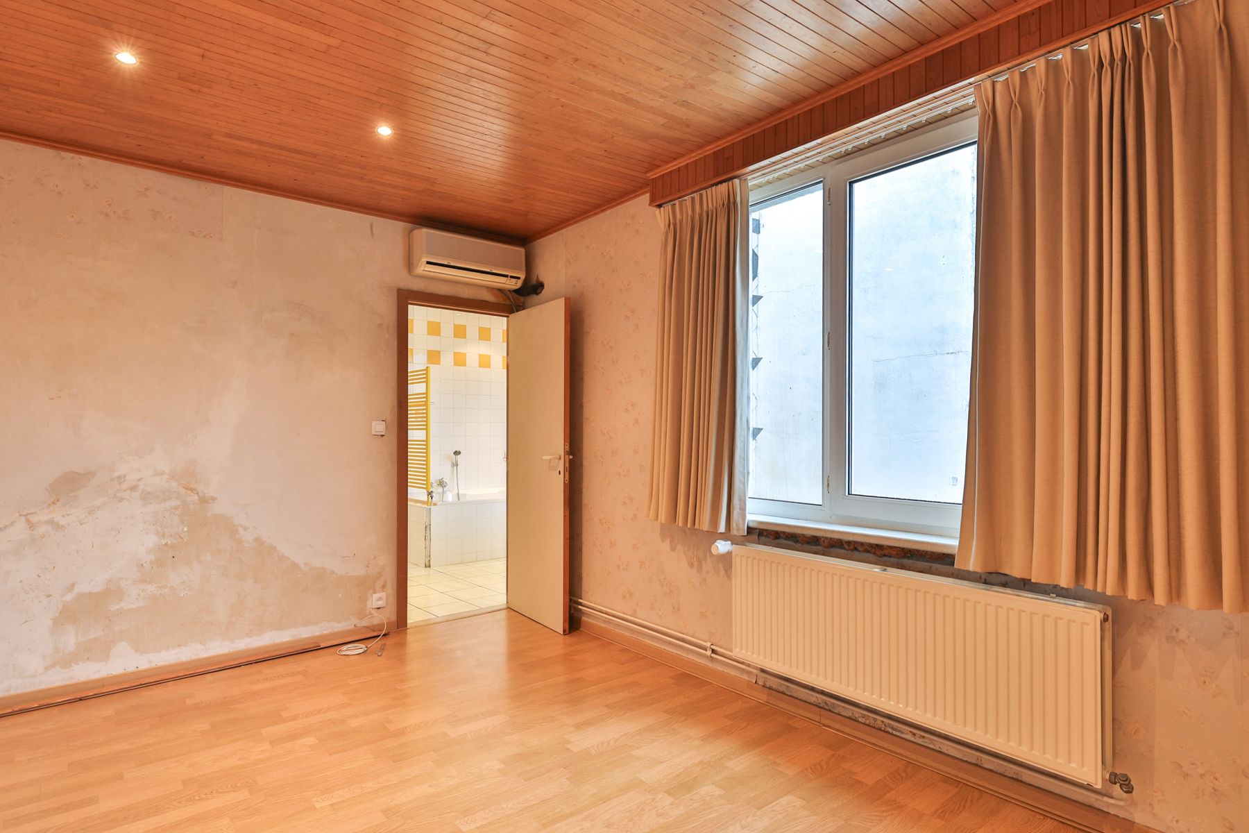 Veelzijdige meergezinswoning met massa’s potentieel foto 19