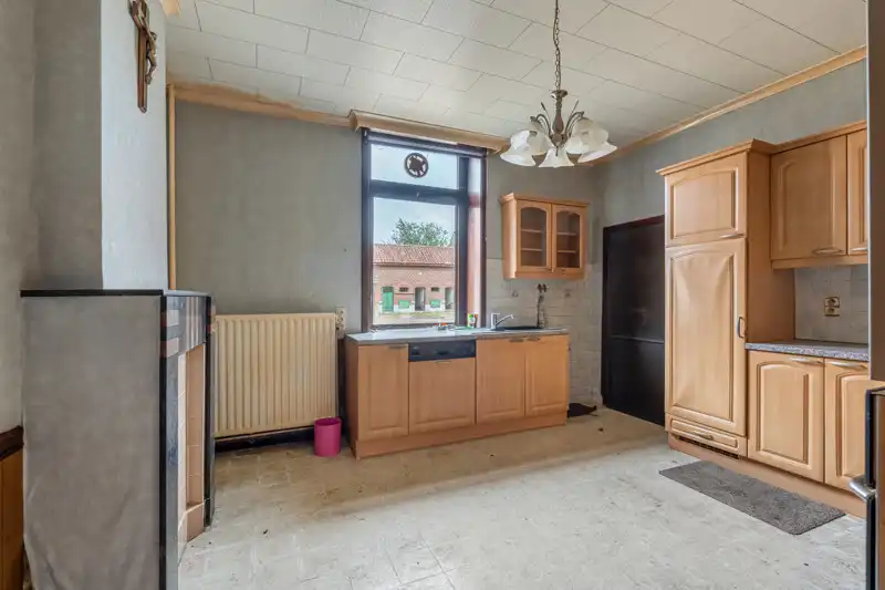 Statig herenhuis met binnenkoer en stallingen op een perceel van 1758 m² in het dorp van Waanrode foto 15