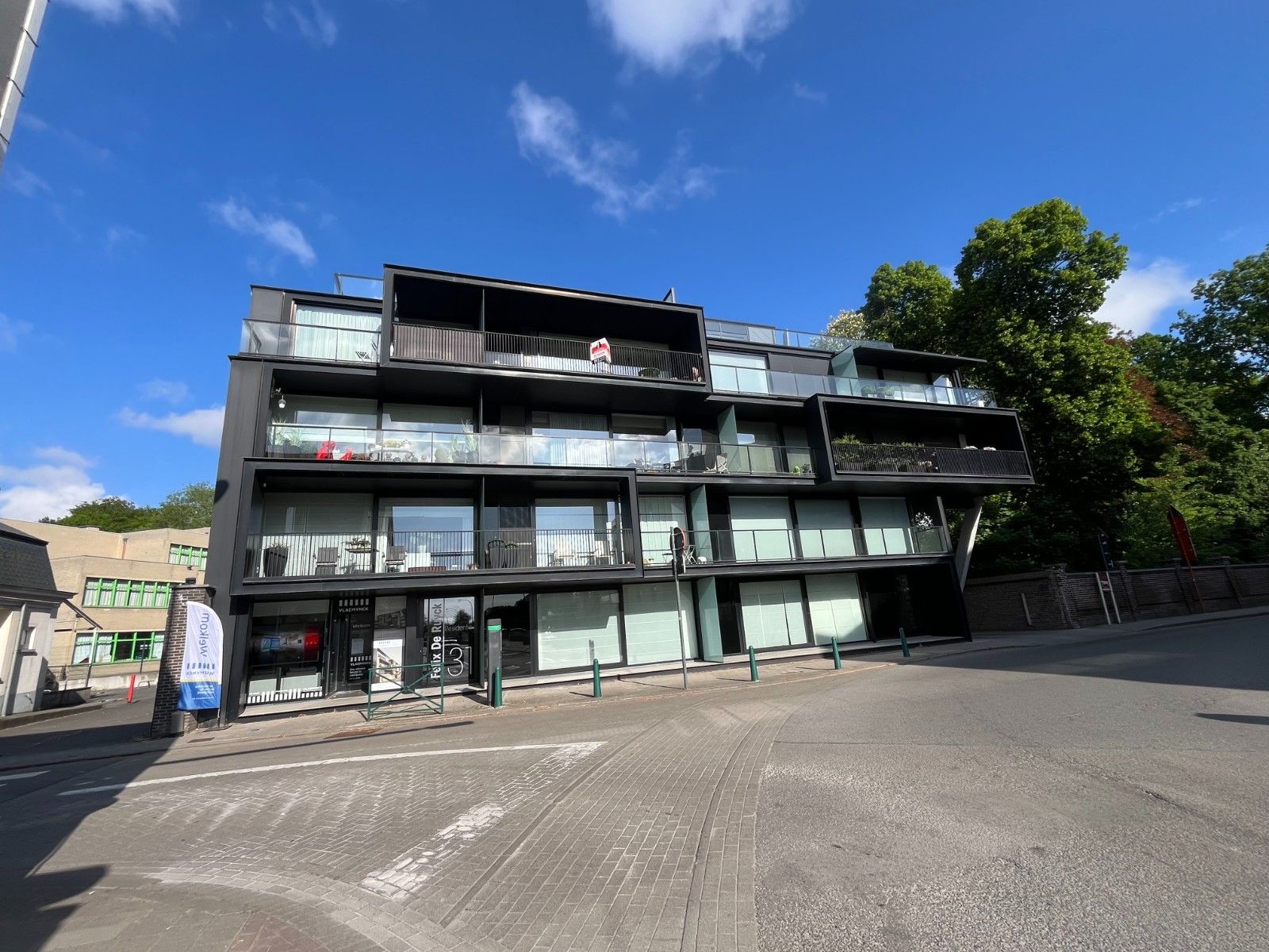 🏡 Topgelegen Duplex te Huur in Waregem – Instapklaar! 🏡 foto {{pictureIndex}}