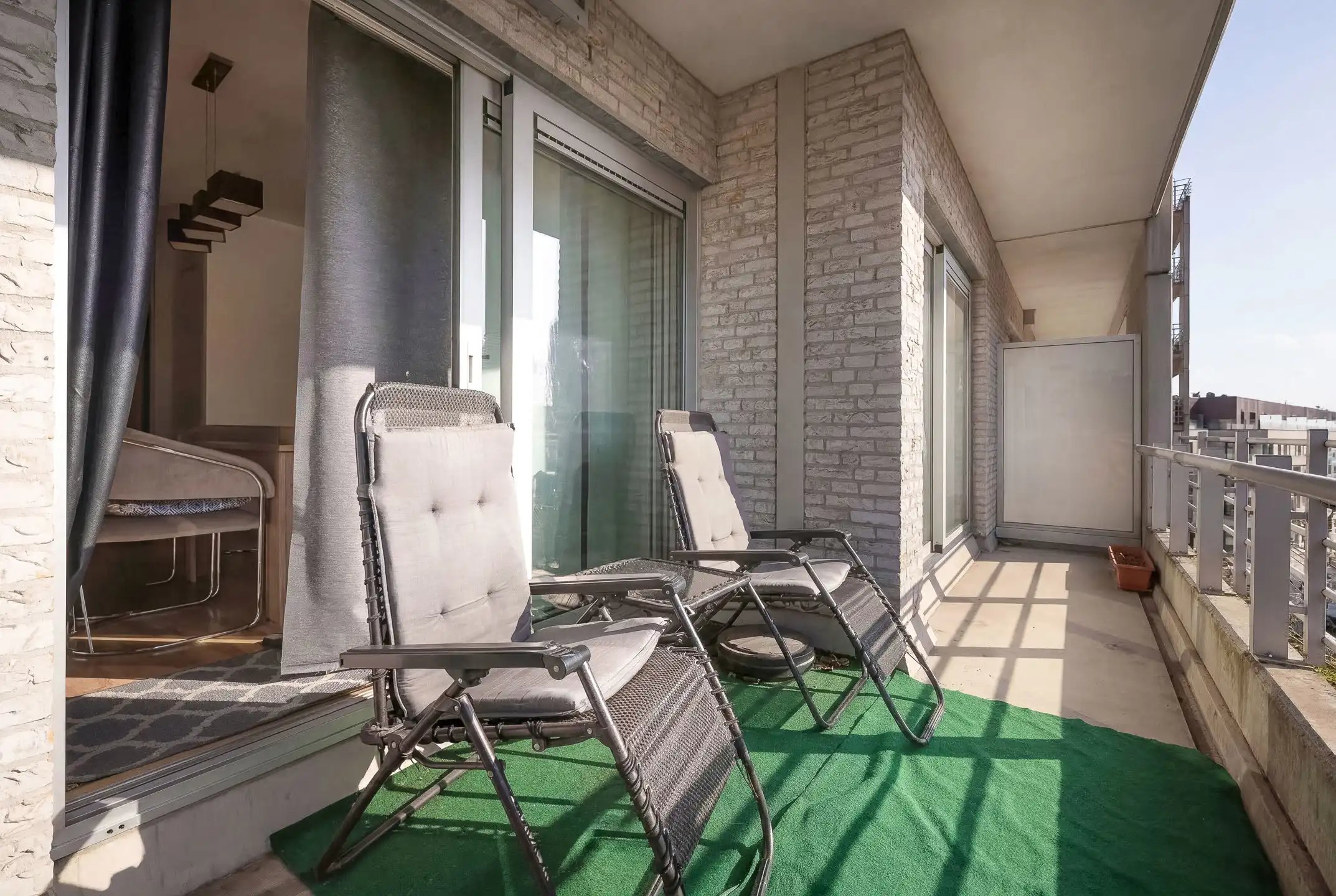 Appartement met terras & P foto 2