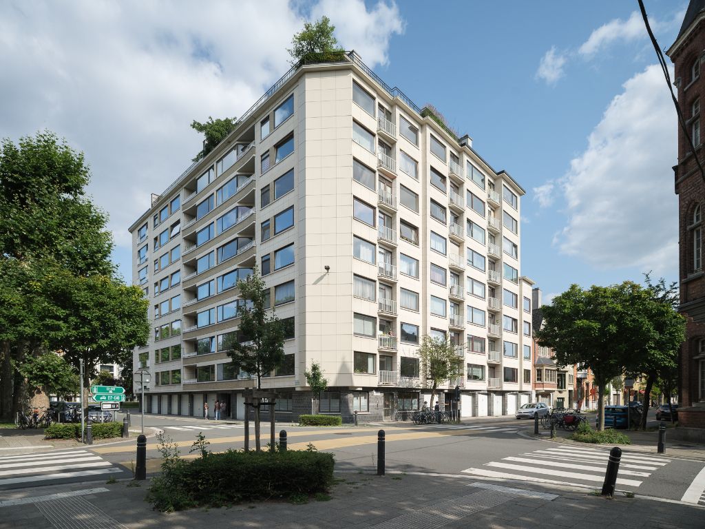 Eén slaapkamer, zevende verdieping met indrukwekkend zicht foto {{pictureIndex}}