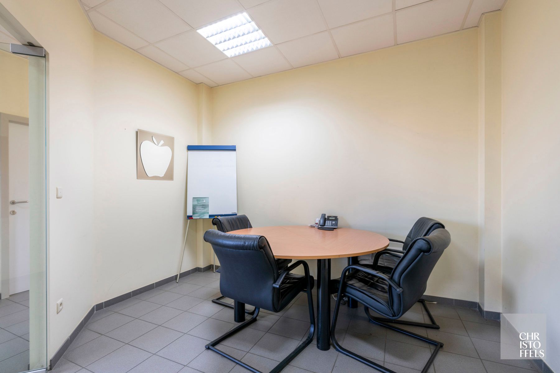 Functioneel bedrijfsgebouw op 4.445m² met magazijn/werkplaats (1.231 m²) en kantoorruimtes (197 m²) nabij de E314 foto 14