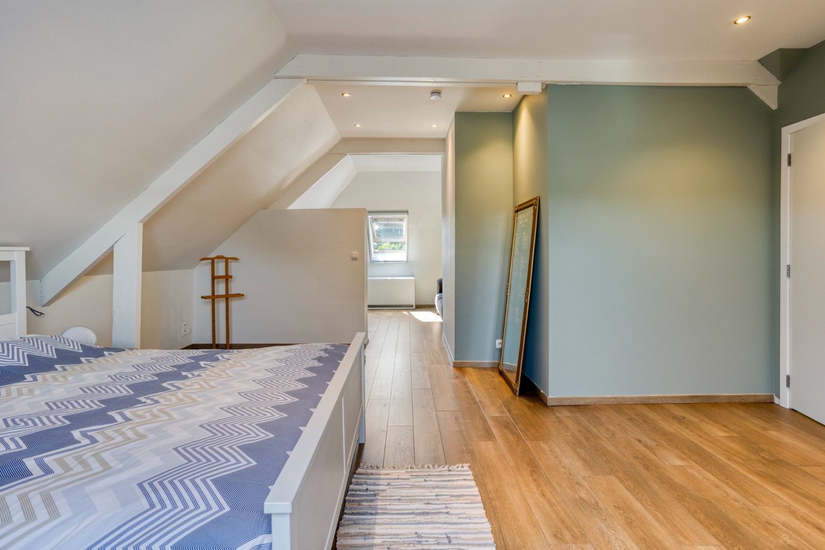Ruime gezinswoning met 5 slpks op een zonnig perceel van 980 m² !  foto 12