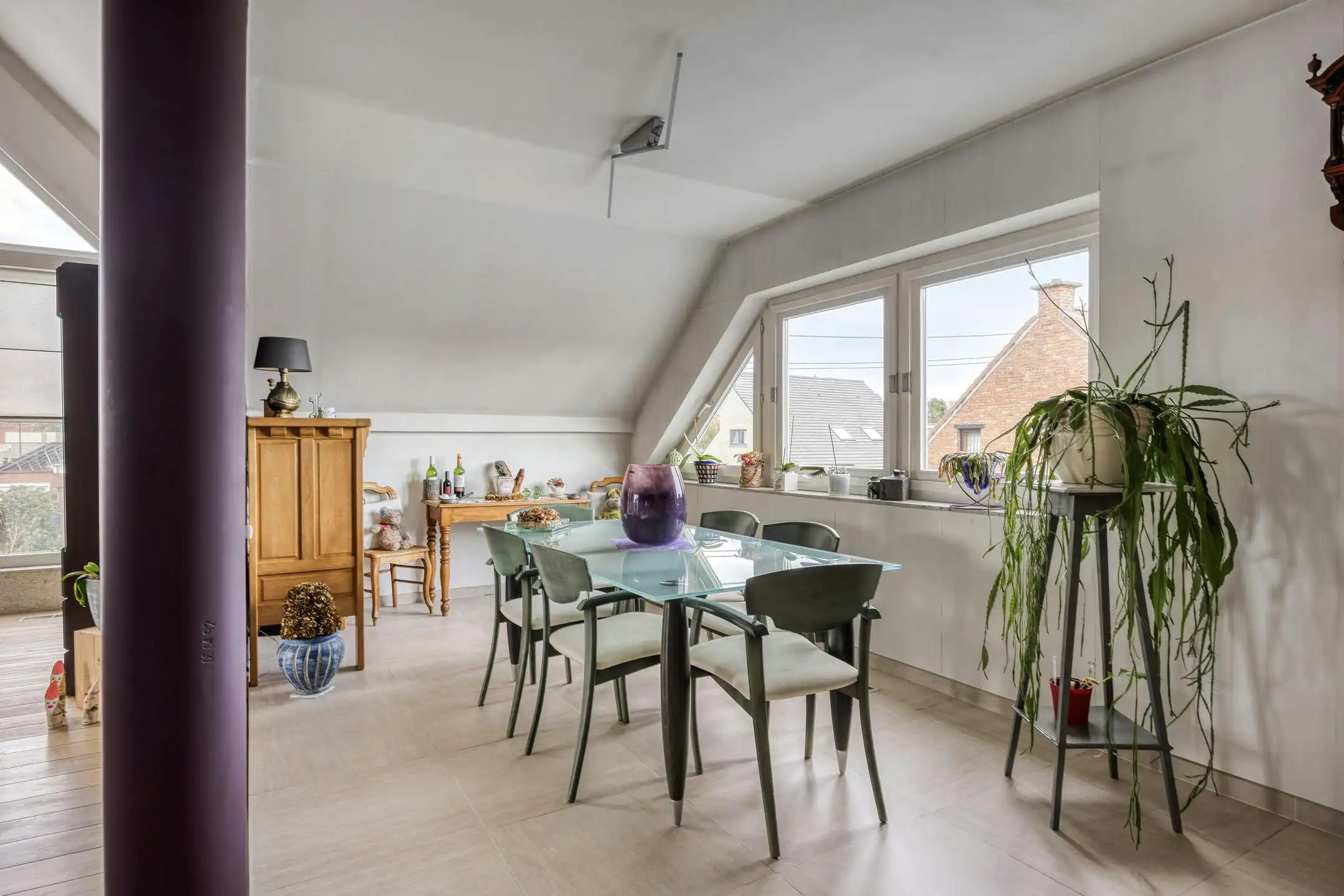 Ruime woning met tuin en handelsruimte of kantoor op glvl foto 7