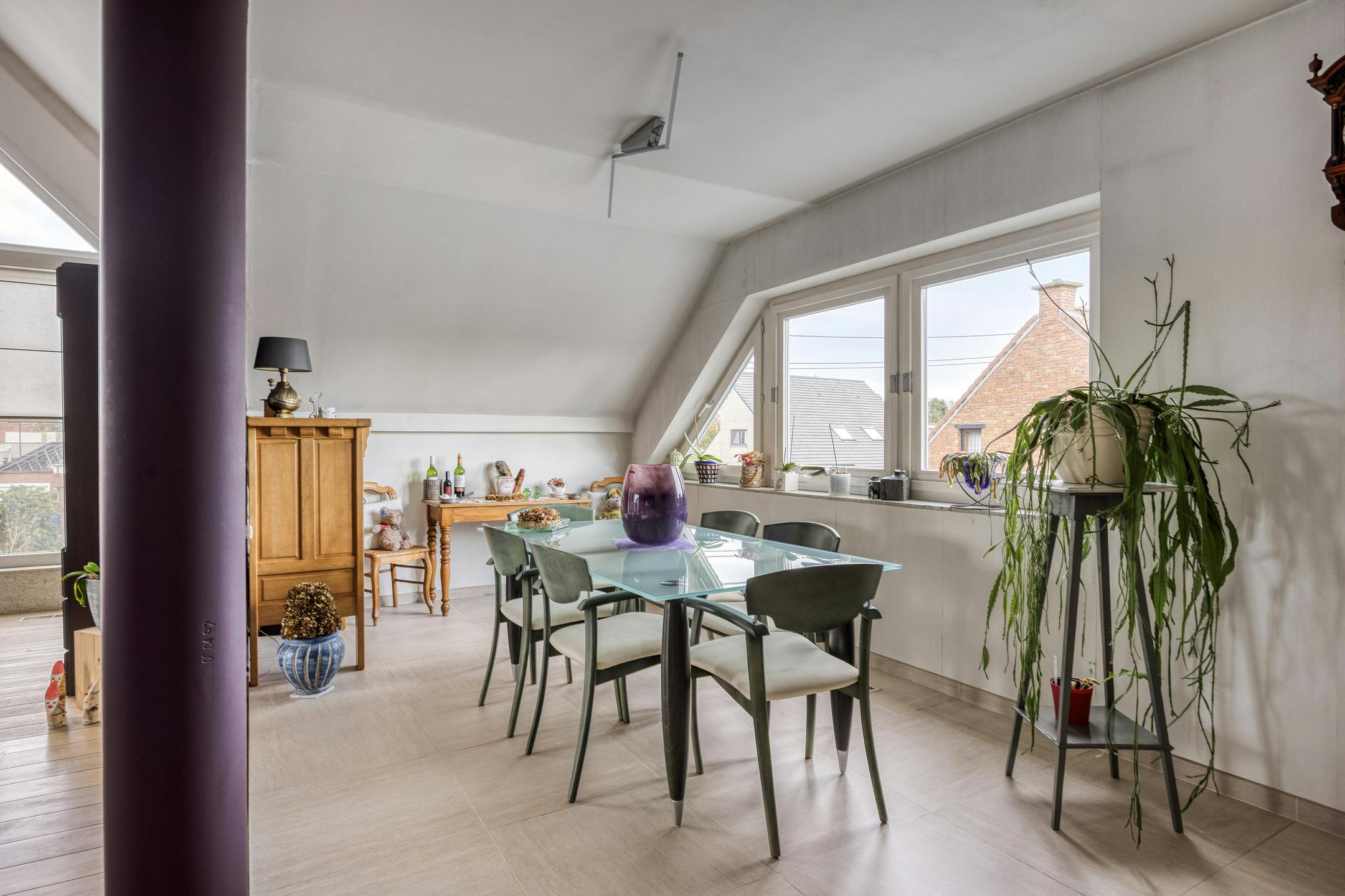 Ruime woning met tuin en handelsruimte of kantoor op glvl foto 7