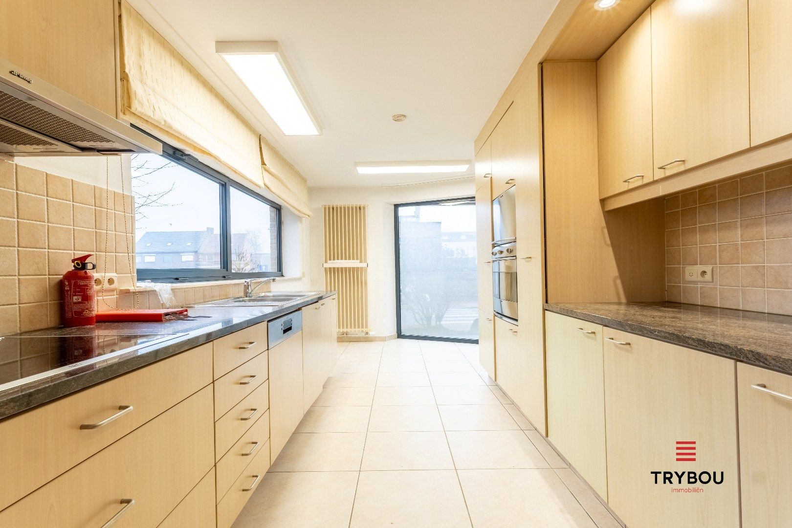 Karaktervolle gezinswoning met 4 slaapkamers op toplocatie foto 5