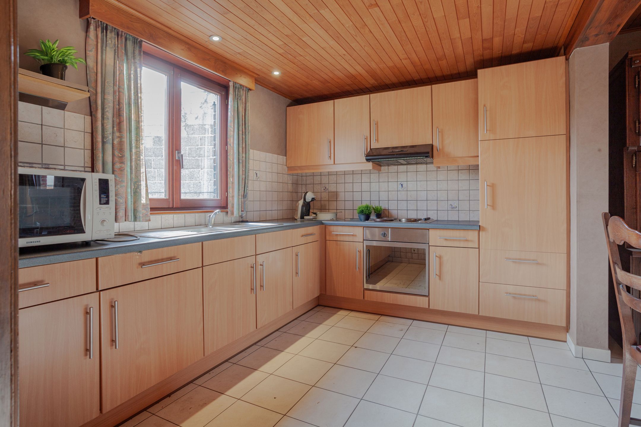 Te renoveren alleenstaande woning foto 9