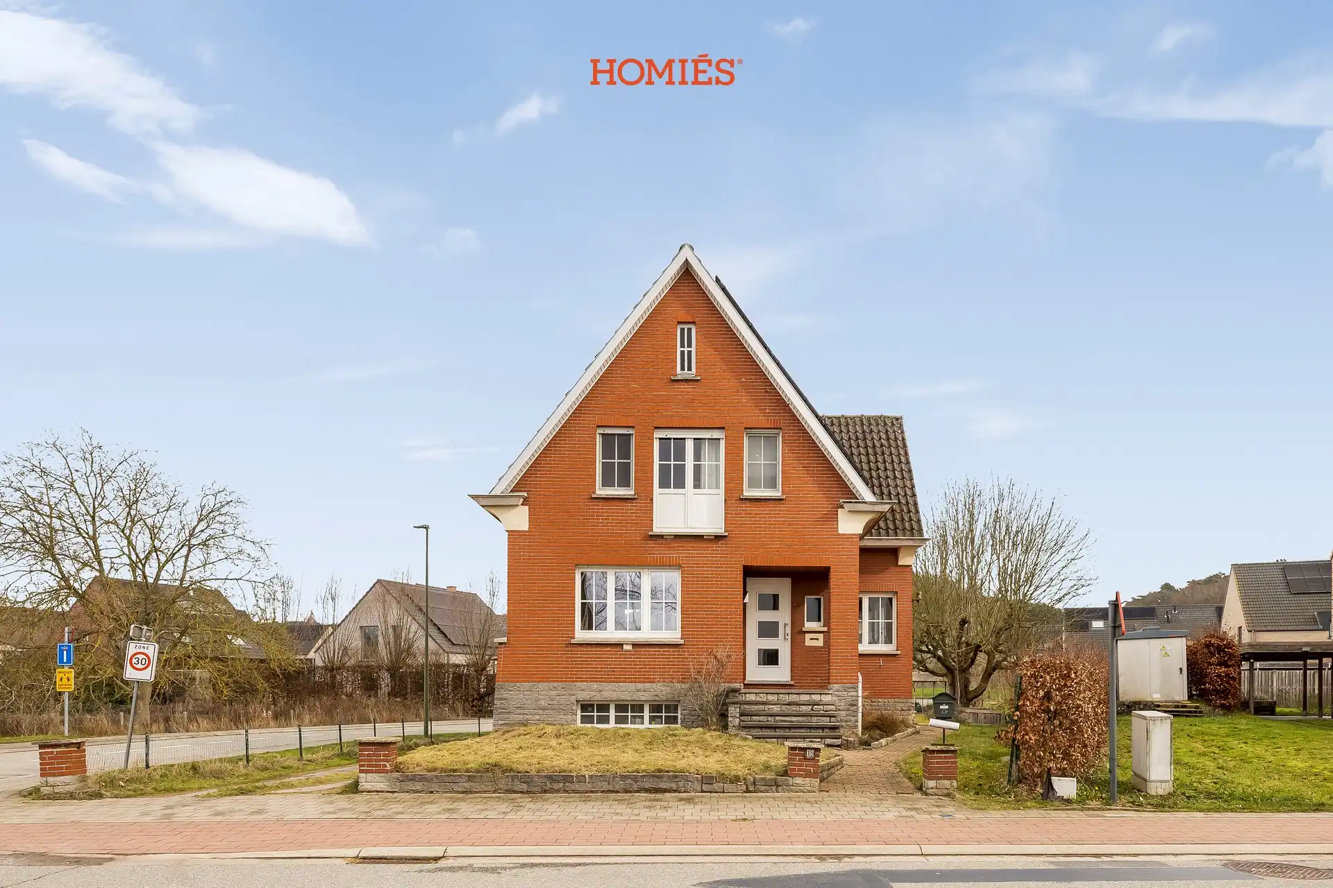 Te renoveren woning met potentieel in Sint-Joris-Weert foto 2