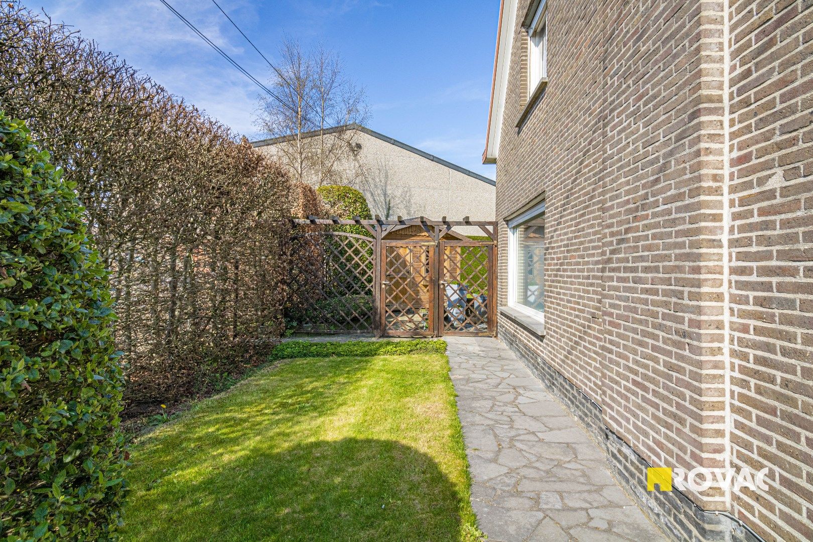 Zeer ruime woning op de bosmolens met 4 slaapkamers en garage foto 3