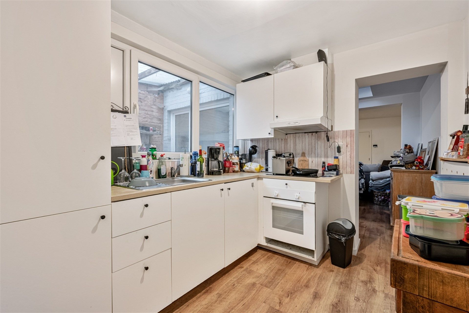 Centraal gelegen gelijkvloers appartement met 2 slaapkamers foto 4
