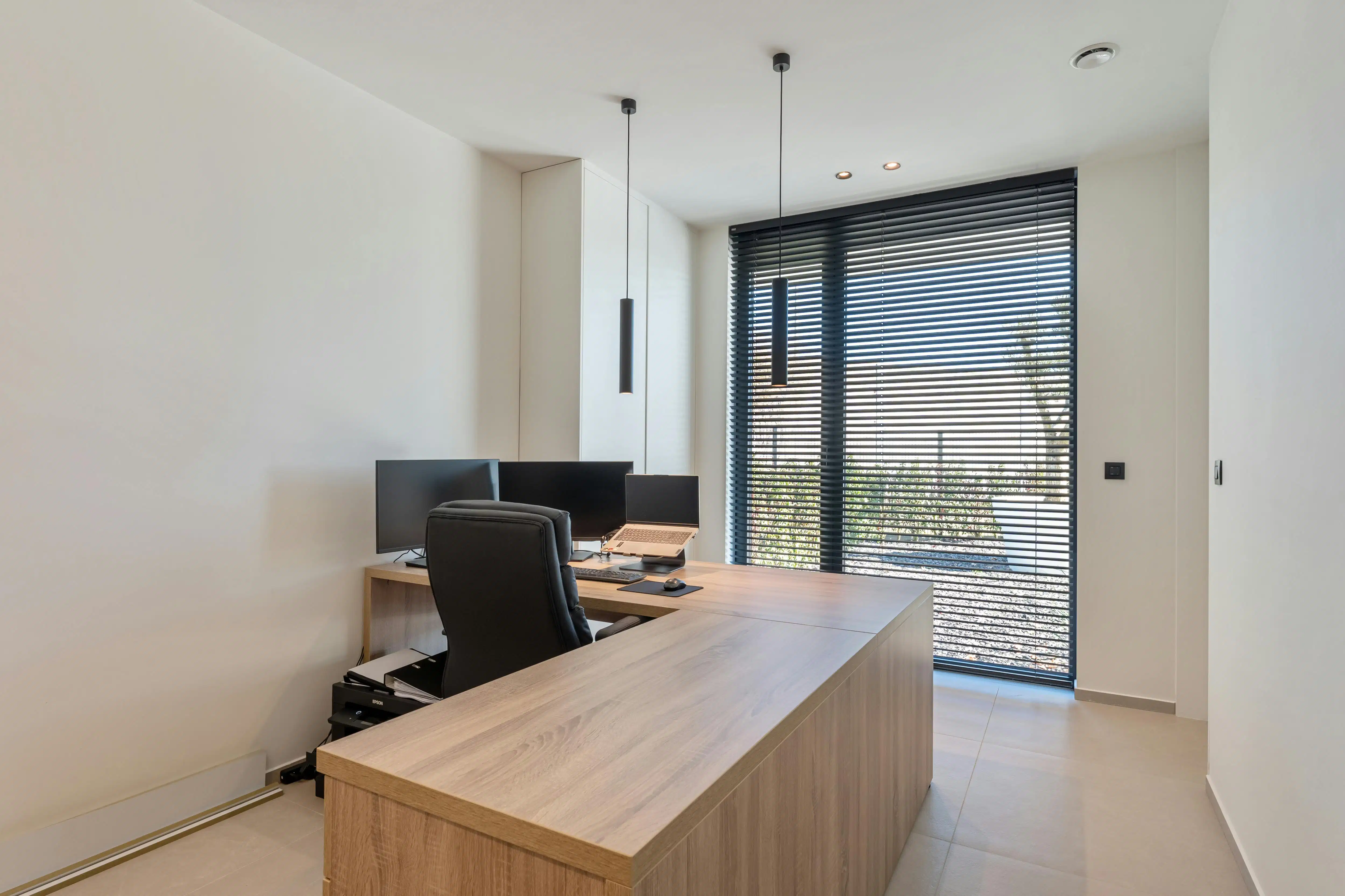 Exclusieve high-end villa met zwembad in Genk foto 8