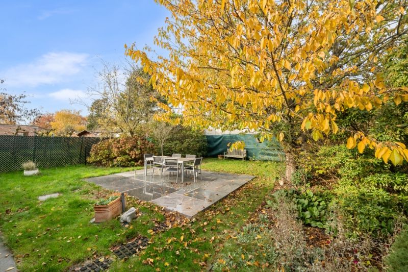 Karaktervolle woning HOB in rustige straat - 5 slpkmrs !!! foto 3