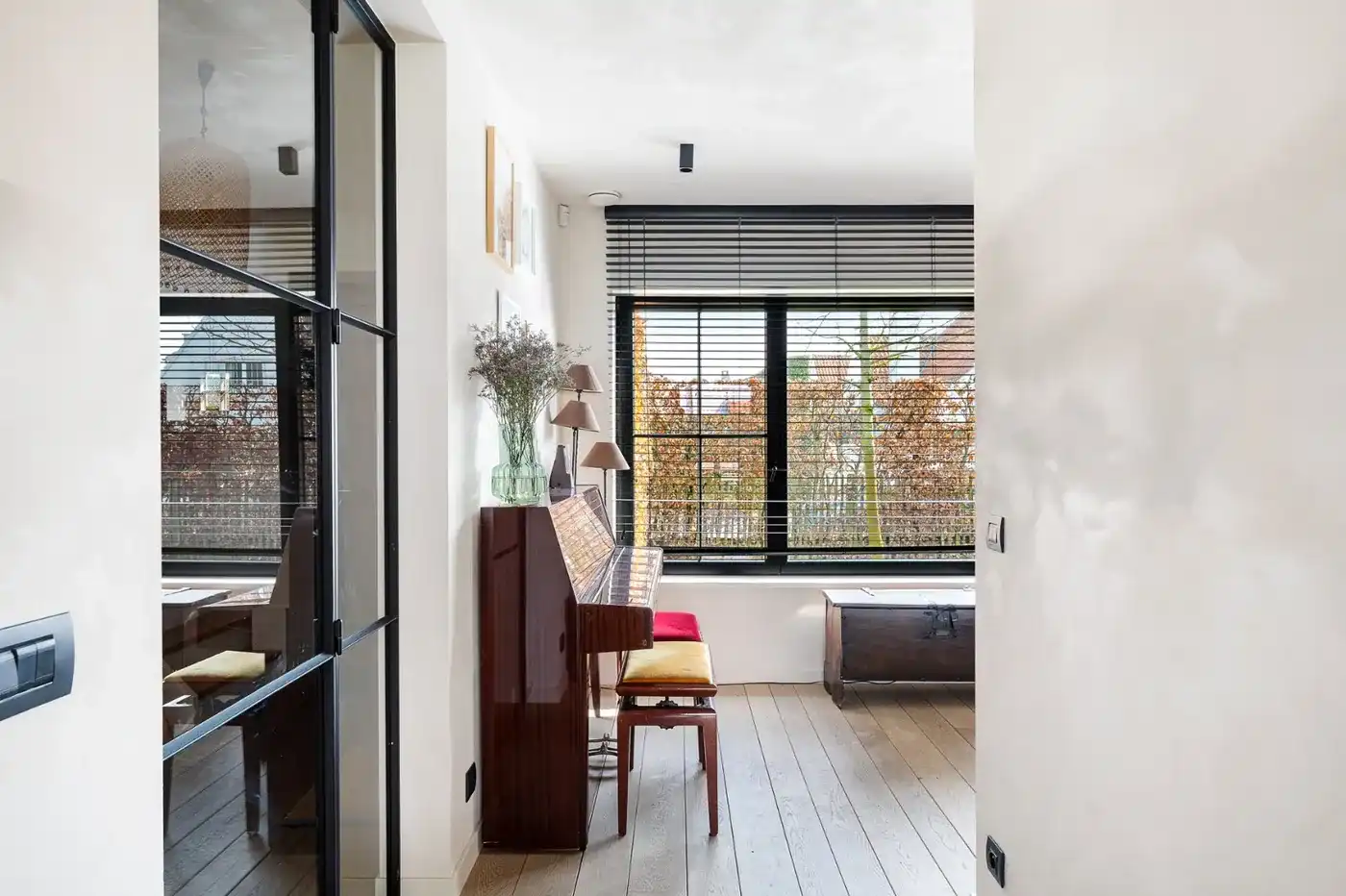 Alleenstaande villa gelegen in een rustige zijstraat van de Magere Schorre  foto 17