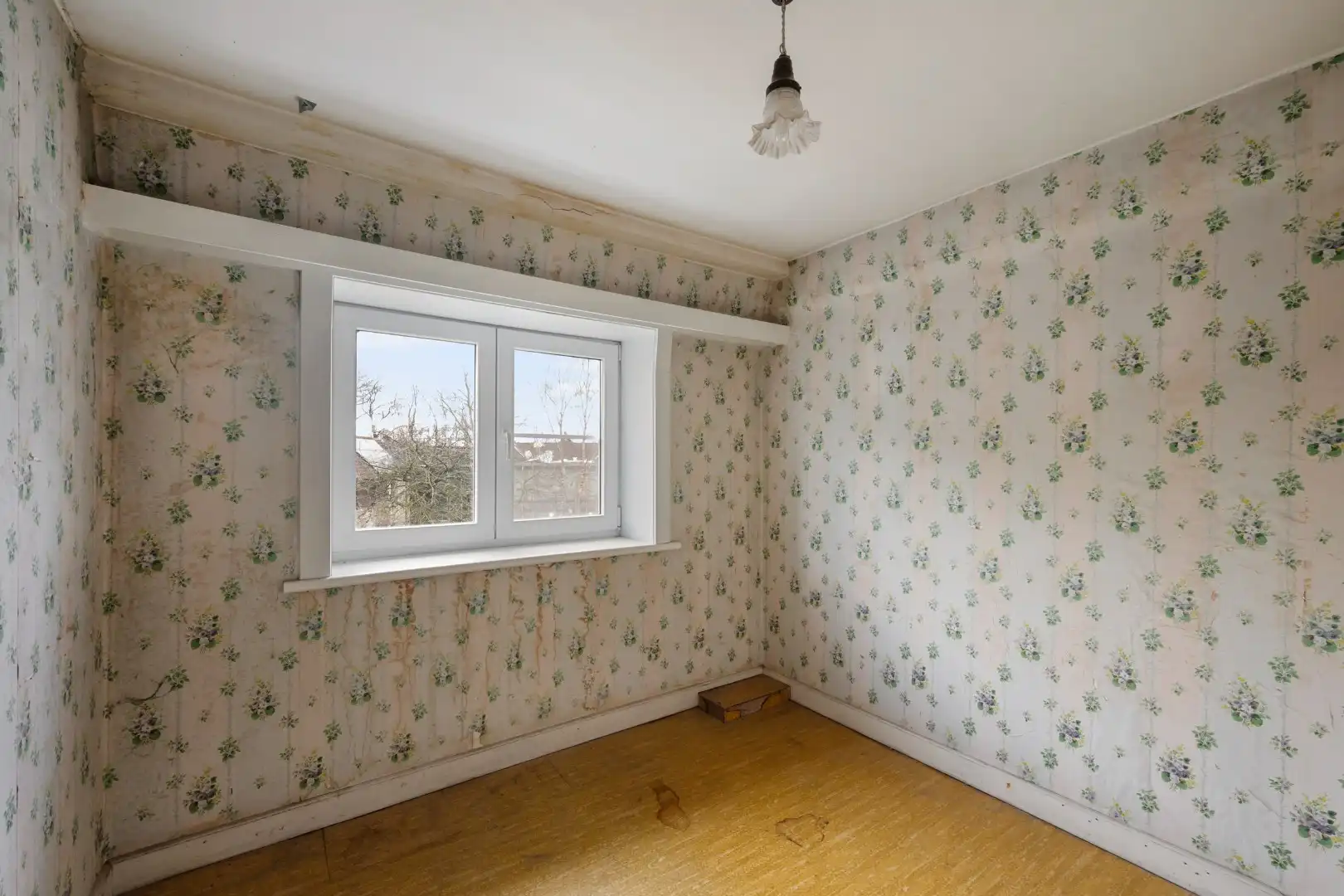 Woning met 7 slaapkamers en tuin met uitweg in Dadizele-centrum foto 15