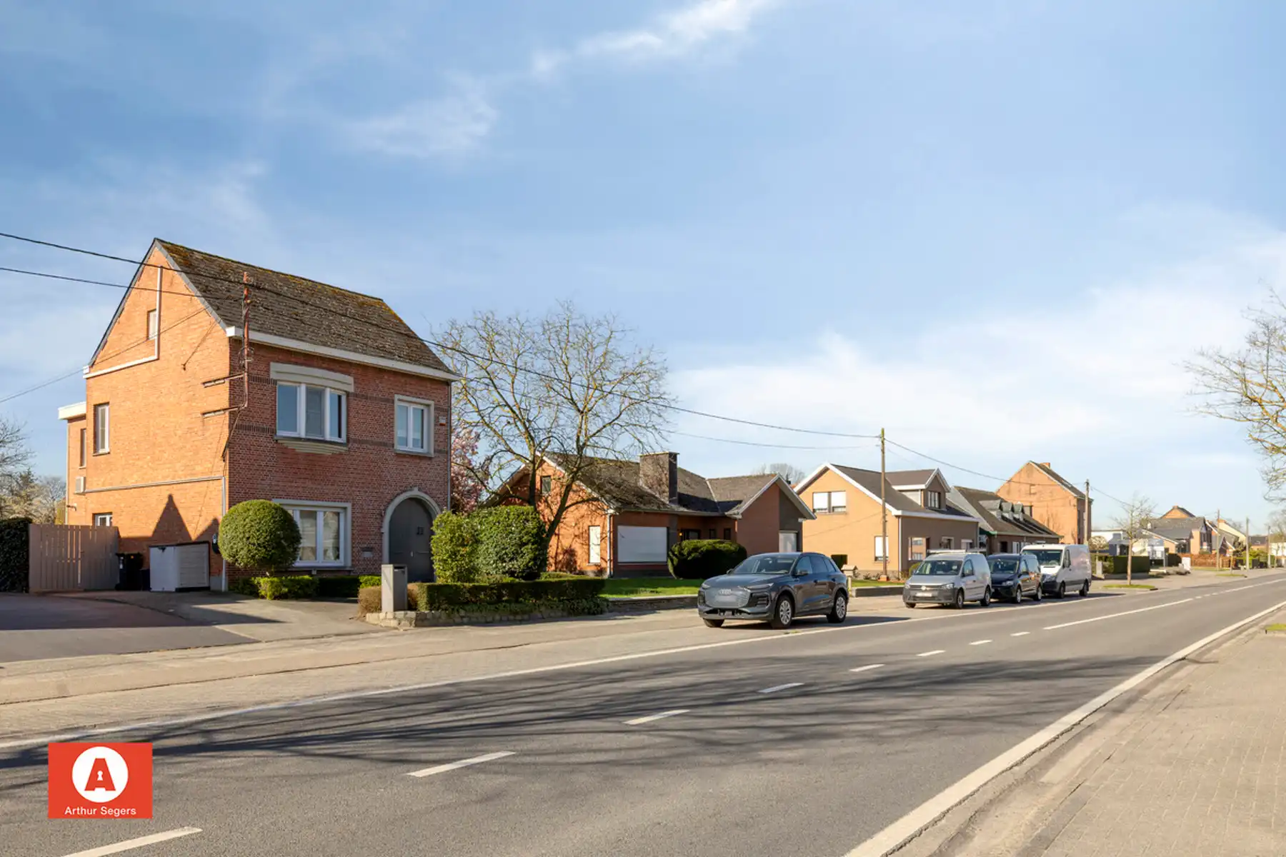 Elegante gezinswoning mét 4 slaapkamers in Lippelo. foto 2
