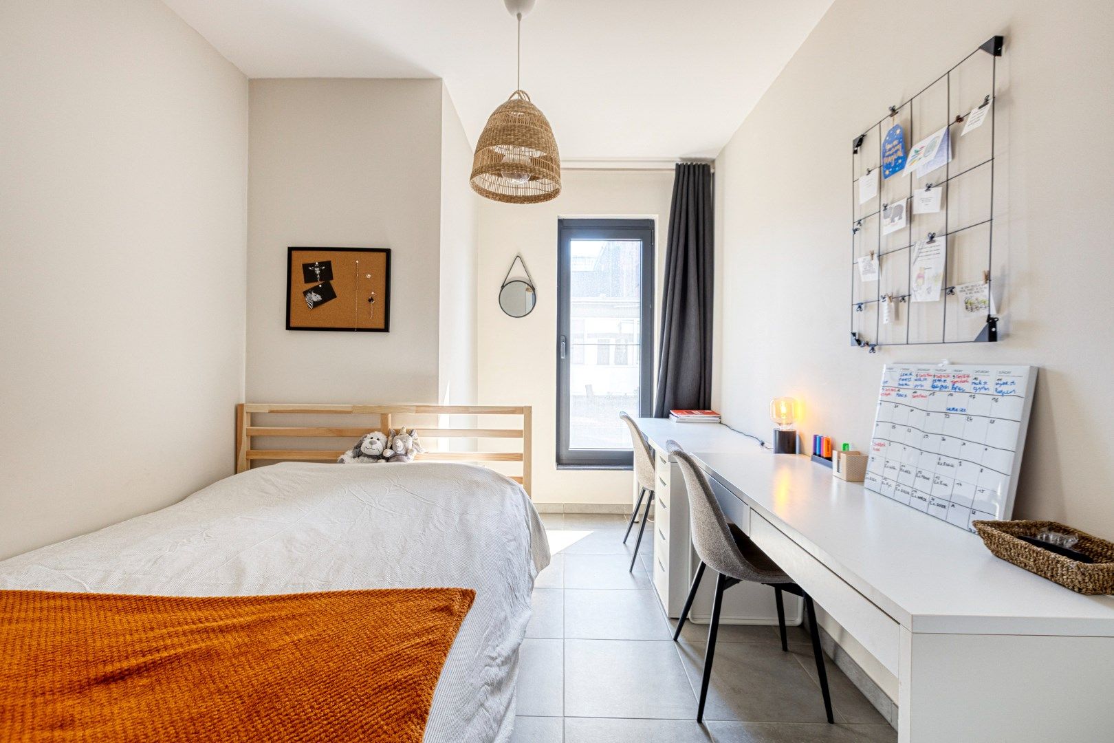 Instapklaar gelijkvloers appartement met 3 slpks, kelderberging en parking te OLV Olen ! foto 15