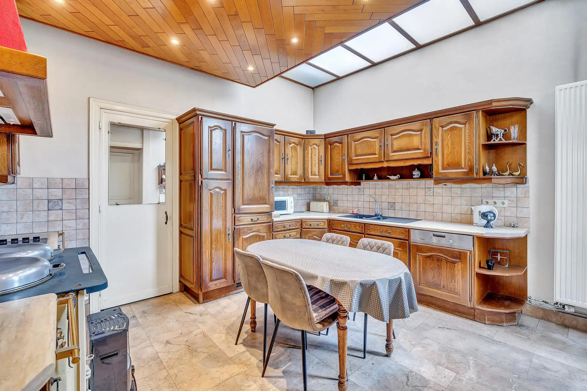 Imposante herenwoning met diverse mogelijkheden foto 13