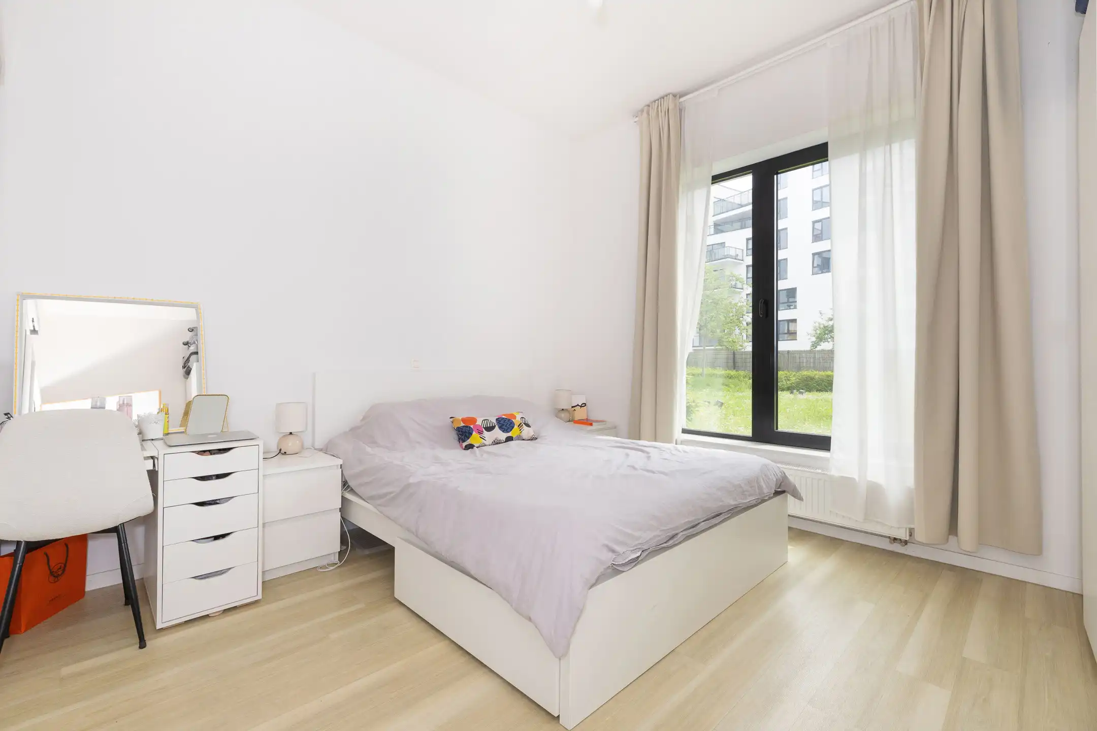 RECENT GEBOUWD APPARTEMENT AAN HET KANAAL, 1 SLPK + TERRAS foto 5