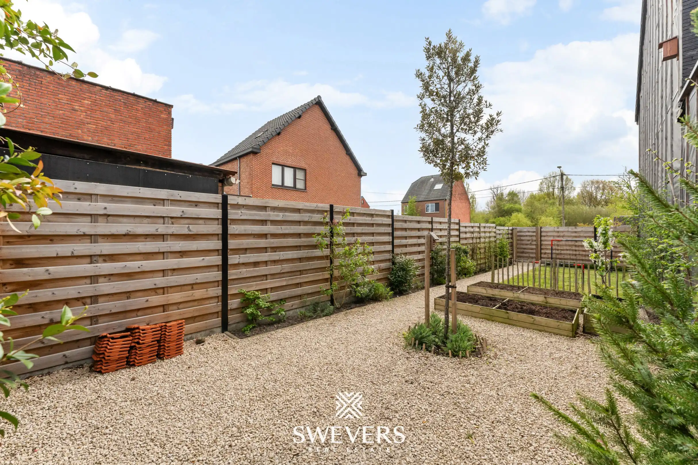 Knappe totaalrenovatie (EPC: A) met zonnige tuin en garage op topligging in Hasselt foto 25