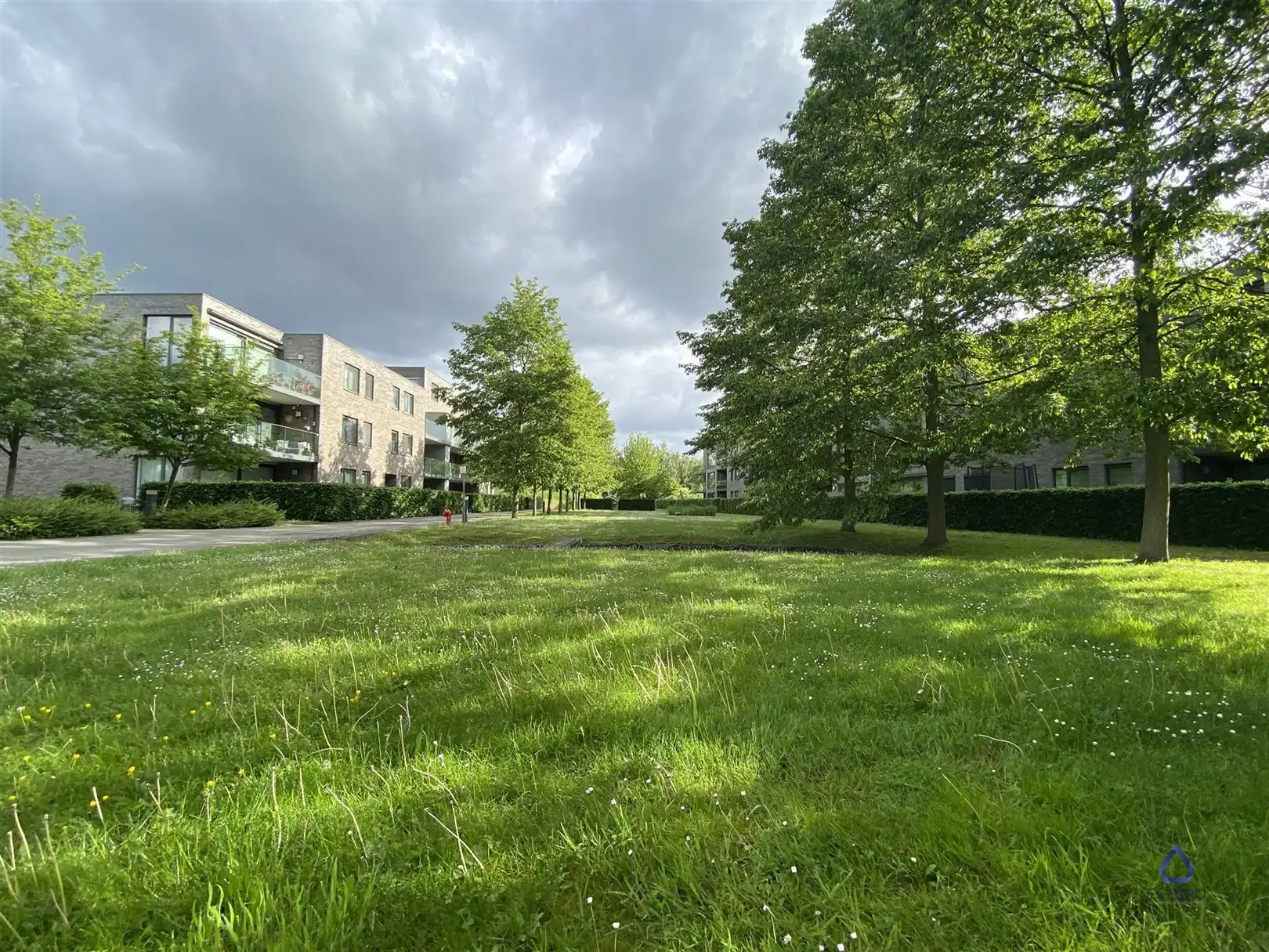 Instapklaar 3-slaapkamer appartement met dakterras foto 16