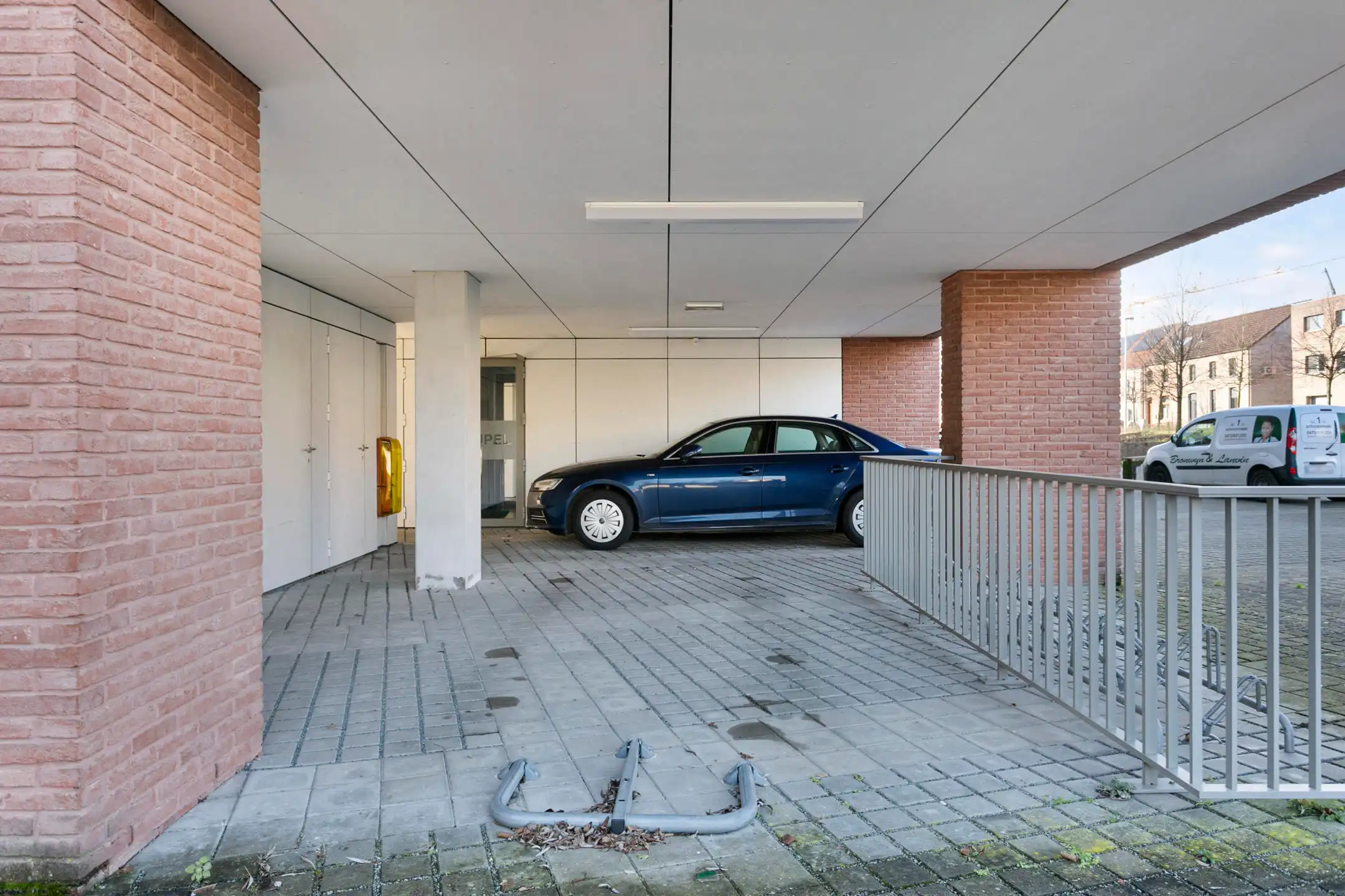 RECENT 2-SLAAPKAMER-APPARTEMENT OP MOOIE LOCATIE foto 16