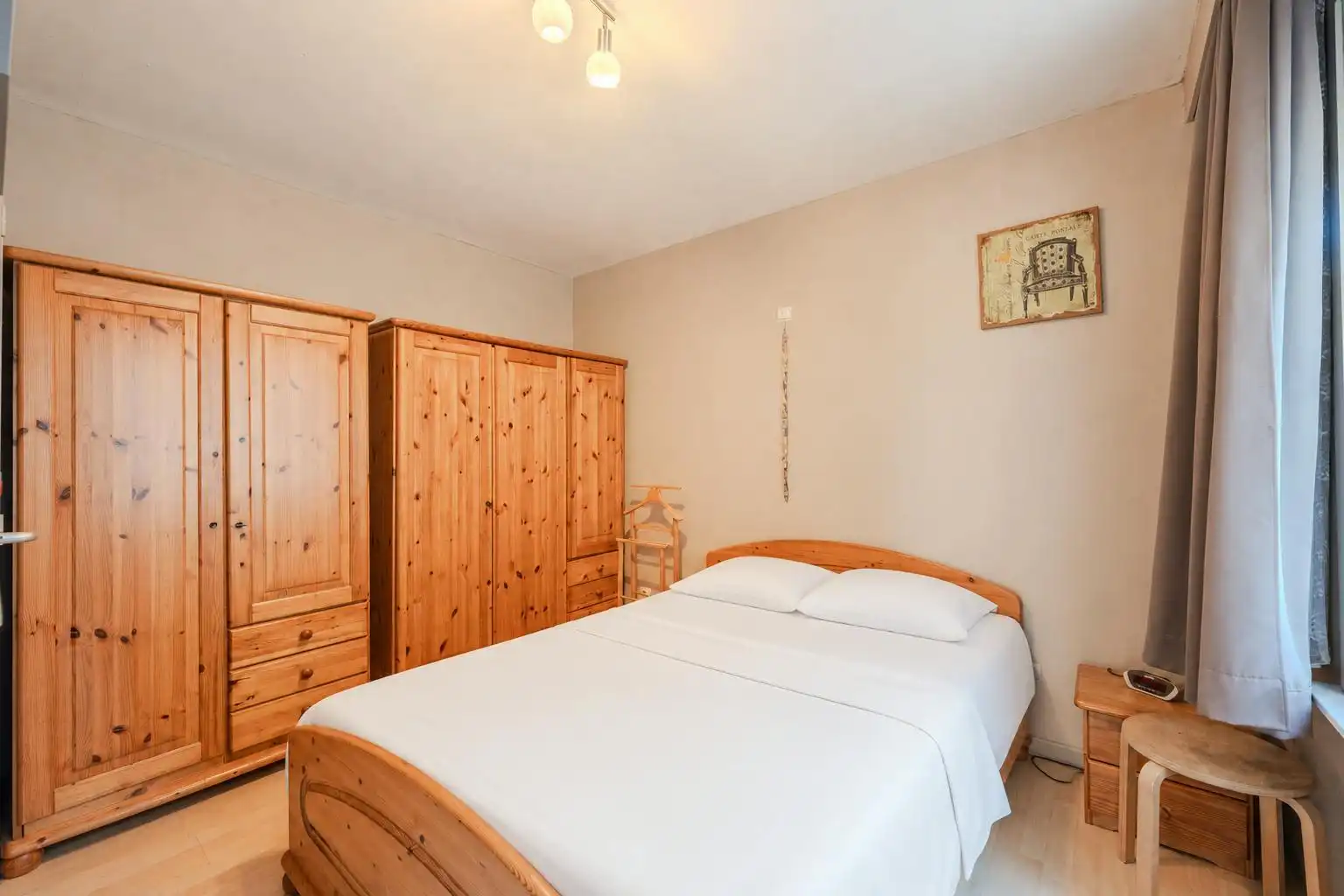 Instapklaar 2 slaapkamer appartement met zijdelings zeezicht foto 12