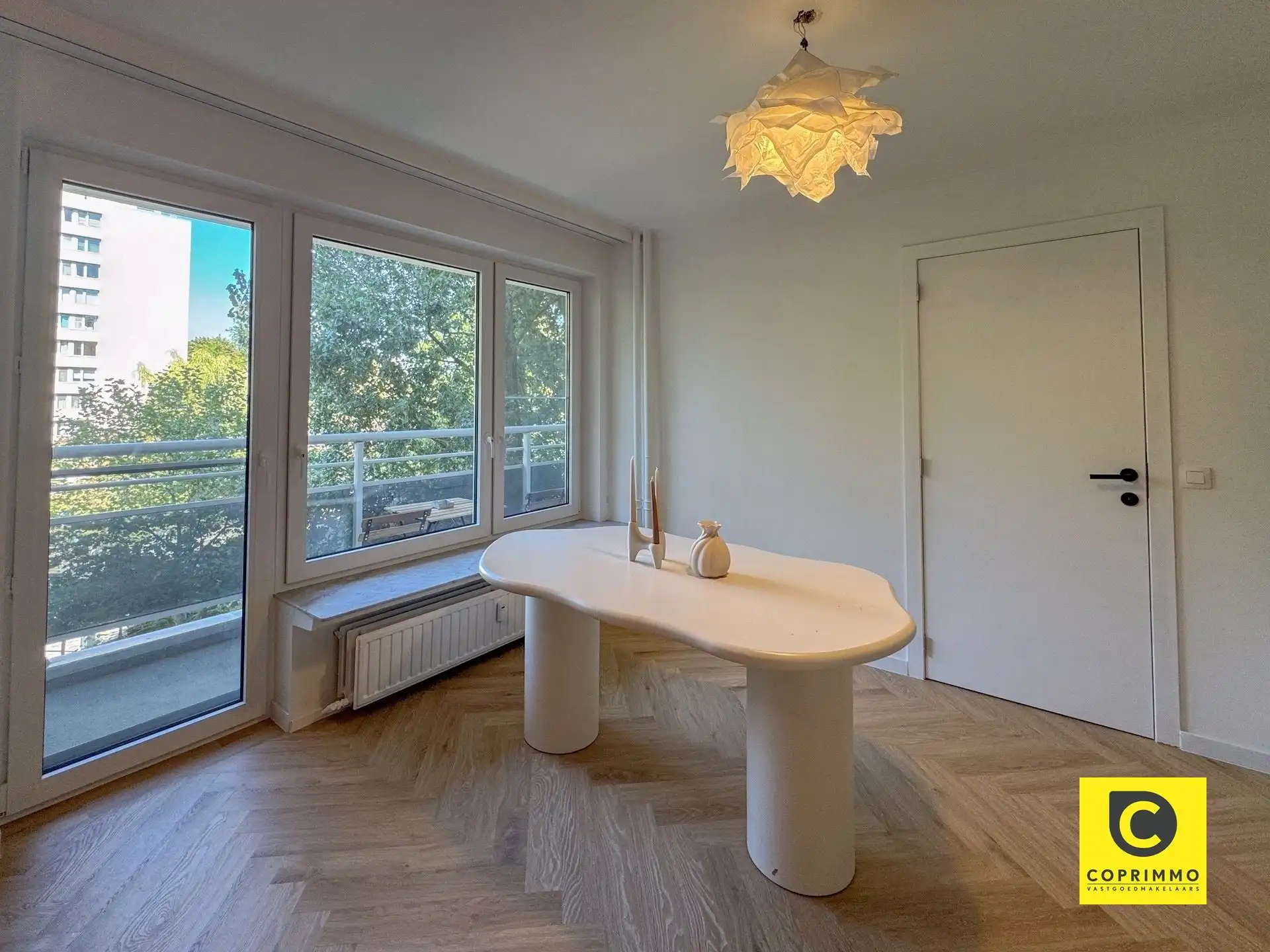 Prachtig gerenoveerd 1 slpk app met terras op toplocatie! foto 4