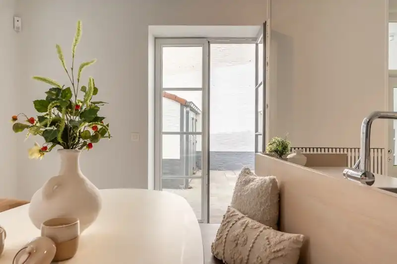 Historisch wonen in hartje Brugge – charme, comfort & karakter! foto 6