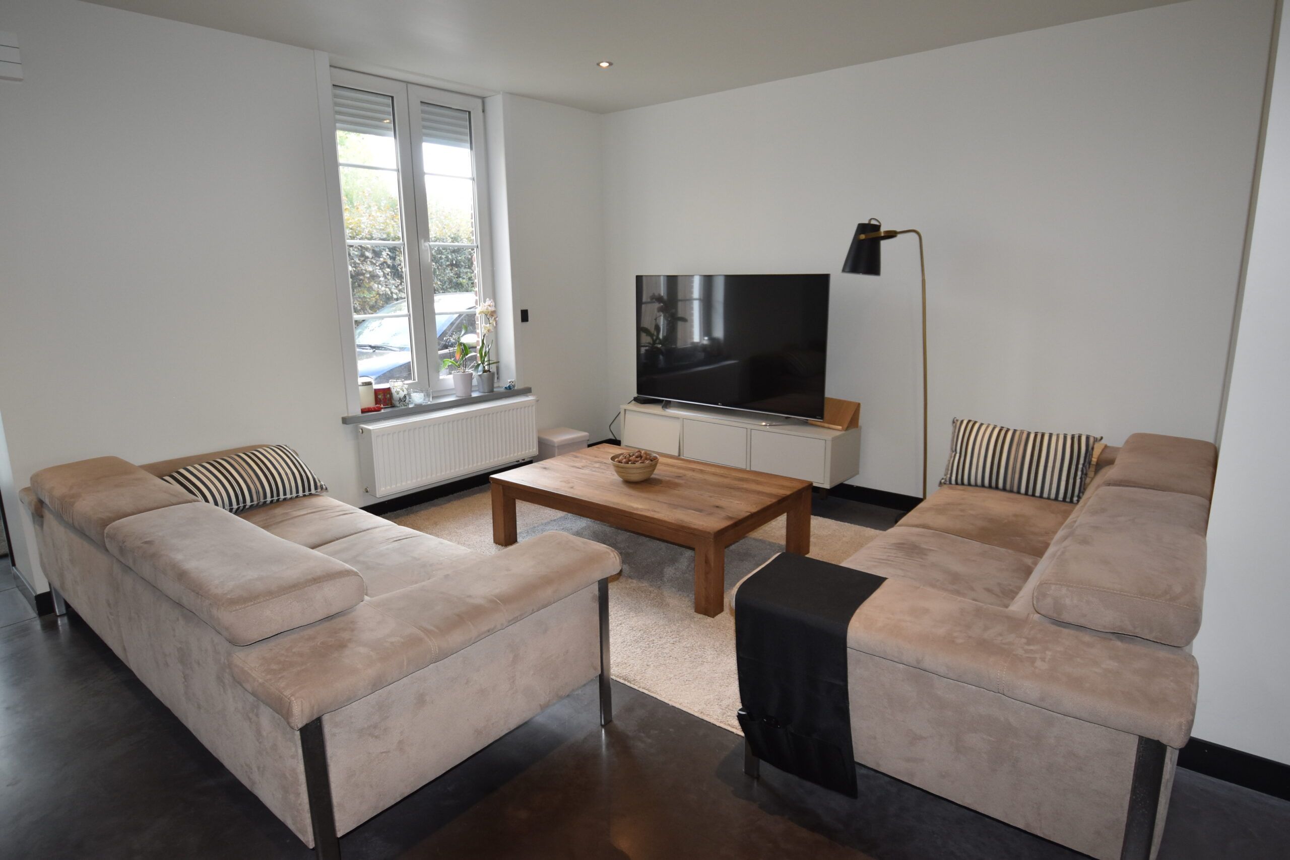 Landelijk gelegen, volledig gerenoveerde 3 slpk woning, op exclusieve ligging foto 16