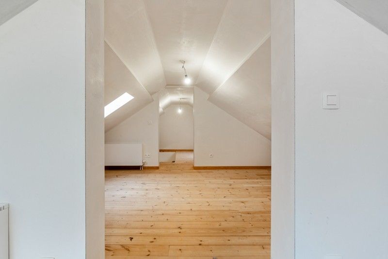 Woonappartement met handelsruimte in het centrum van Wommersom foto 4