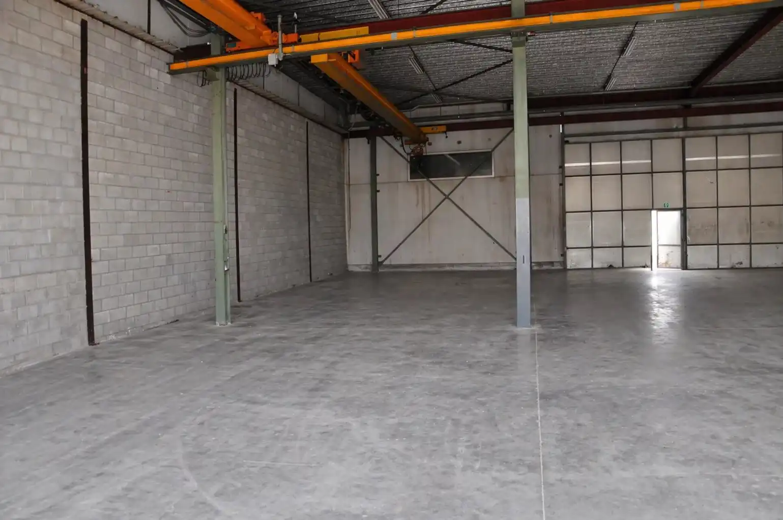 OPSLAGLOODS VAN +-277,15 M² &nbsp;OP &nbsp;EEN CENTRALE LOCATIE IN ZONHOVEN foto 3