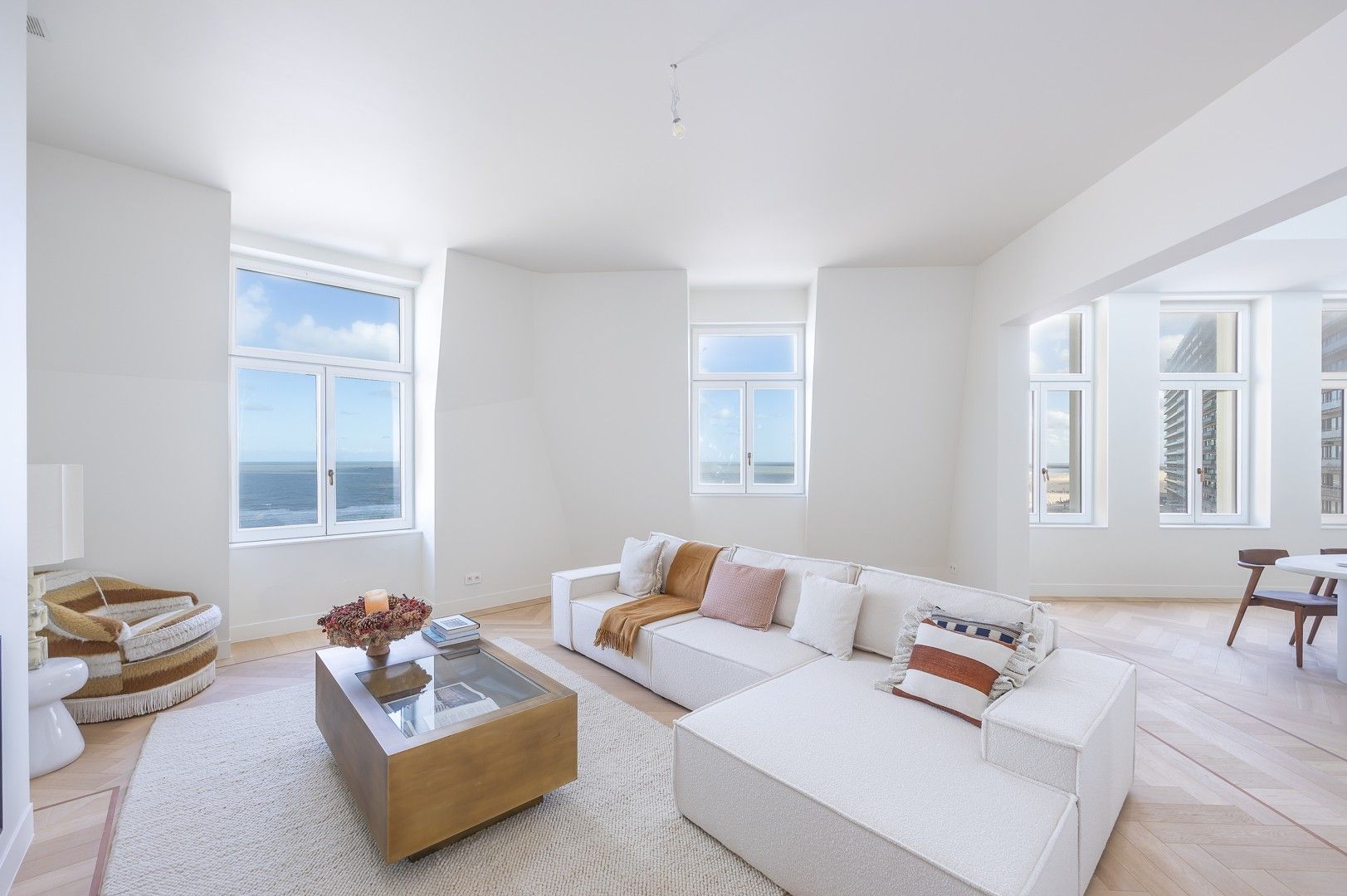 Penthouse te koop foto {{pictureIndex}}