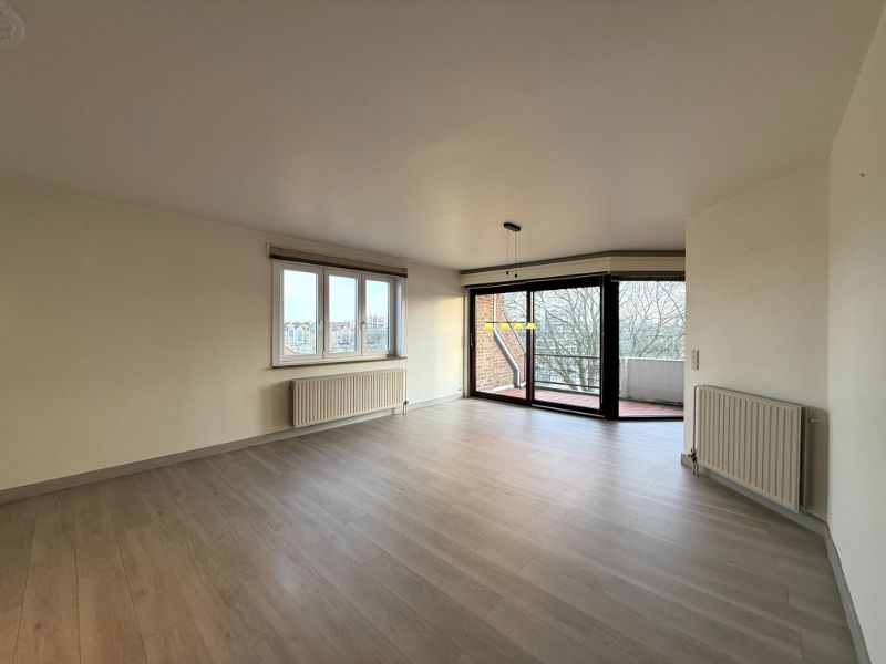 Rustig en zongeoriënteerd 3-slaapkamerappartement met terras en open uitzicht op water foto 7