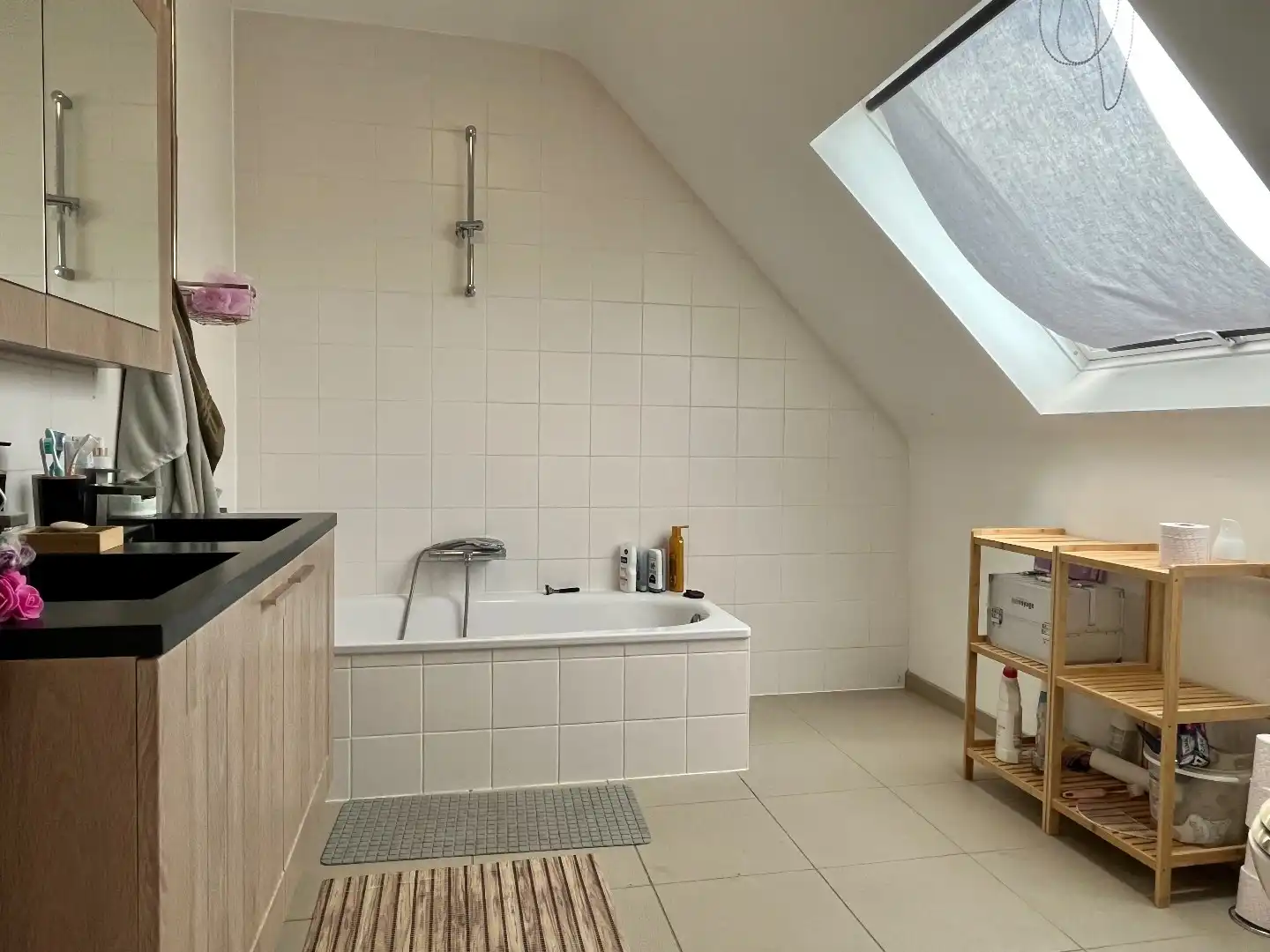 Recente woning te koop in Oostrozebeke met EPC A, 3 slaapkamers, veel parkeergelegenheid op een TOP ligging foto 10