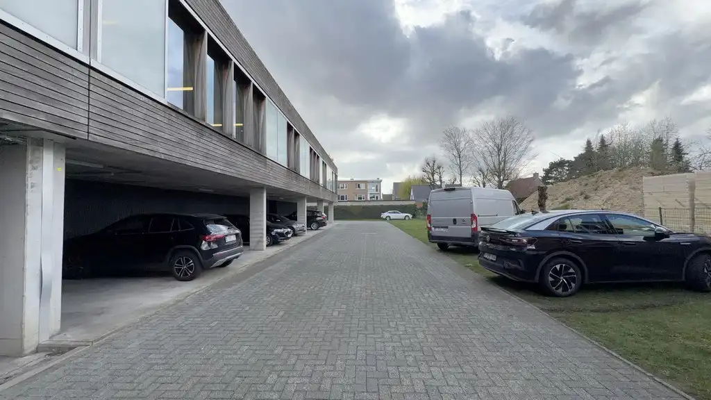 Modern kantoorgebouw te koop nabij oprit R4 in Gent foto 24