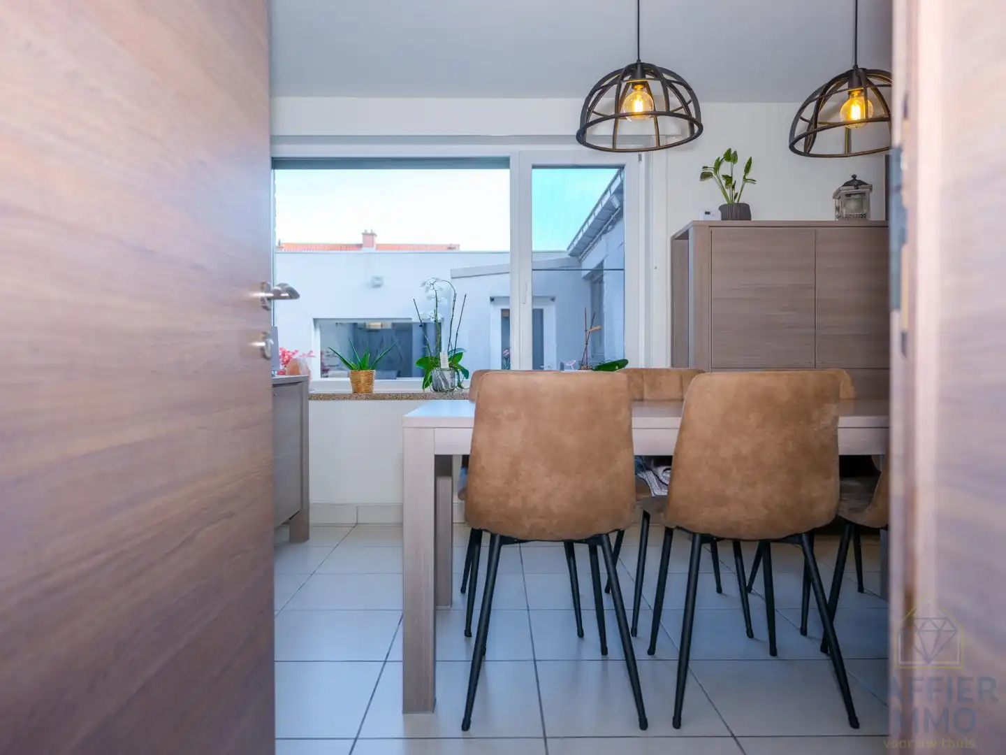 Instapklare halfopen woning te koop in Ingelmunster foto 5