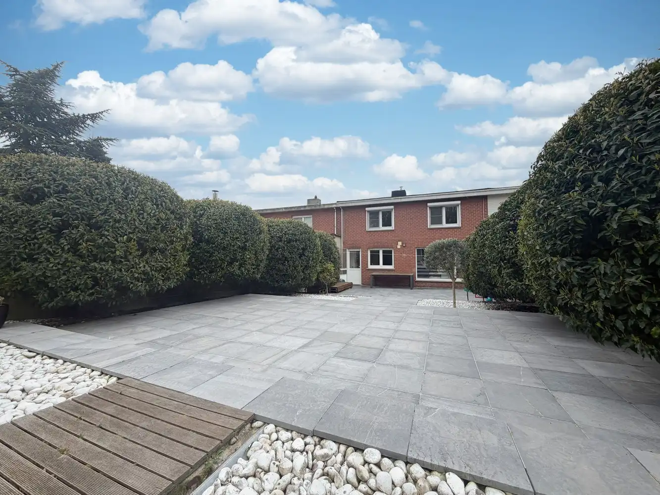 Lichtrijke woning met 3 ruime slaapkamers + zonnige tuin foto 15