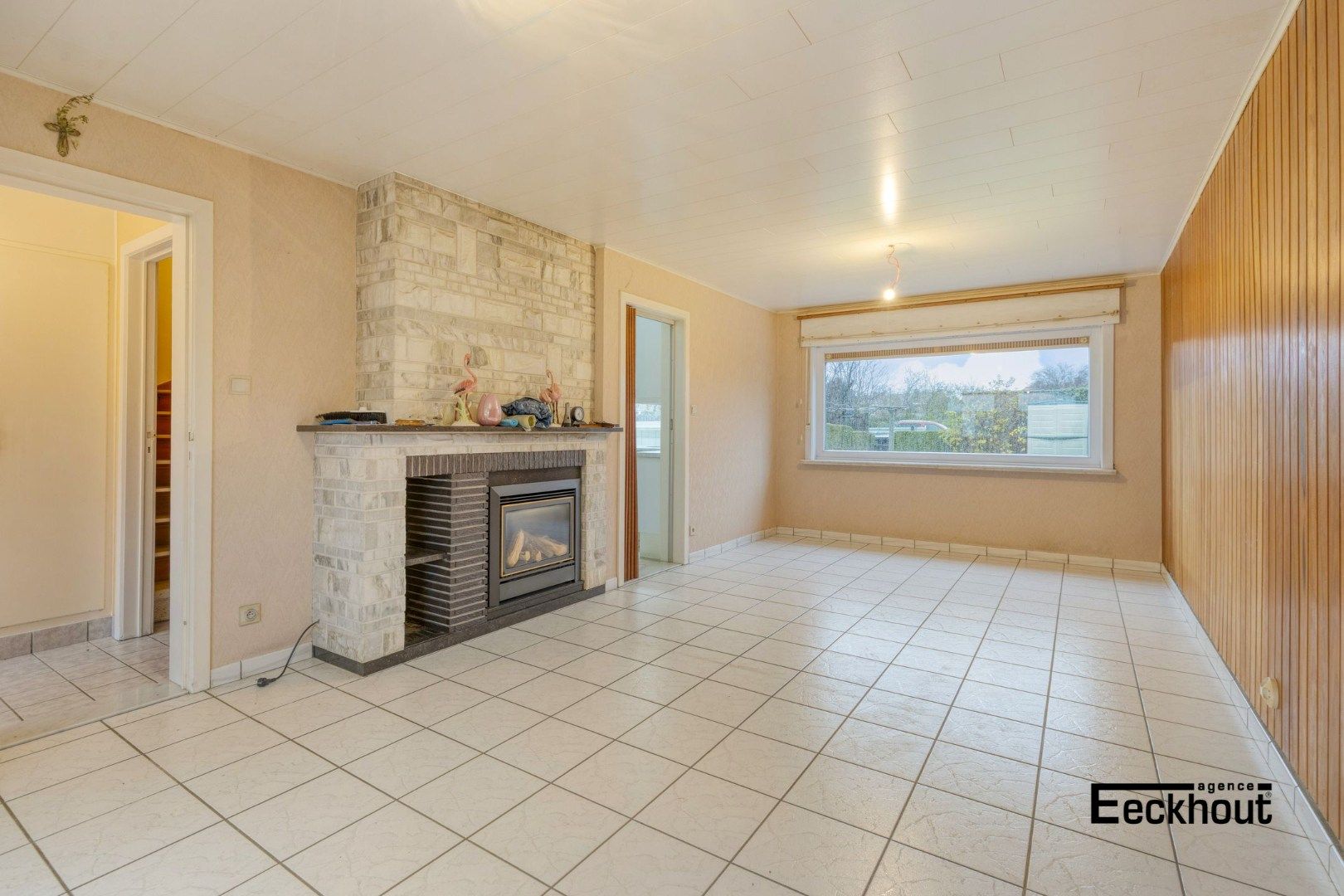 Gezellige rijwoning met ruime tuin op gegeerde locatie! foto 4