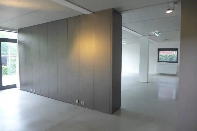 Commerciële ruimte te huur foto 14