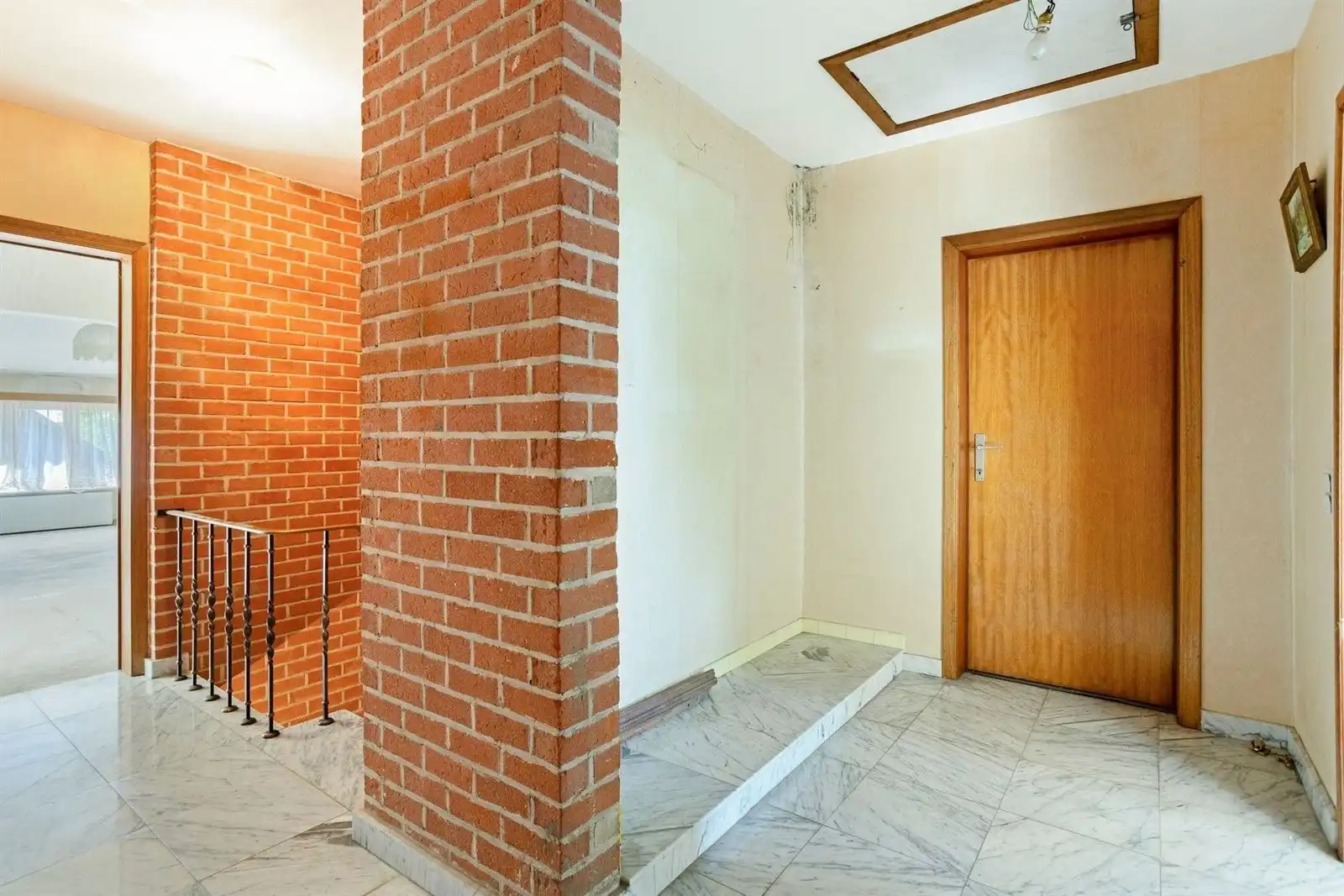 Te renoveren gezinswoning  (371 m²) met 5 slaapkamers op een perceel van 10a66ca te Huizingen foto 18