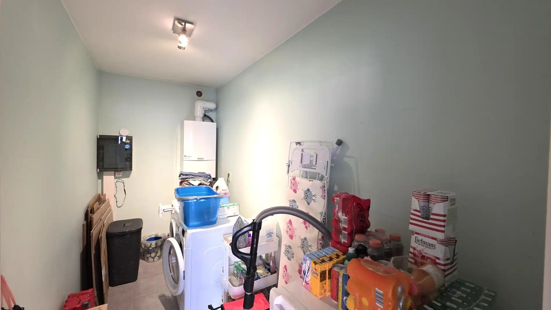 Ruim gelijkvloers appartement met tuin en garage foto 12