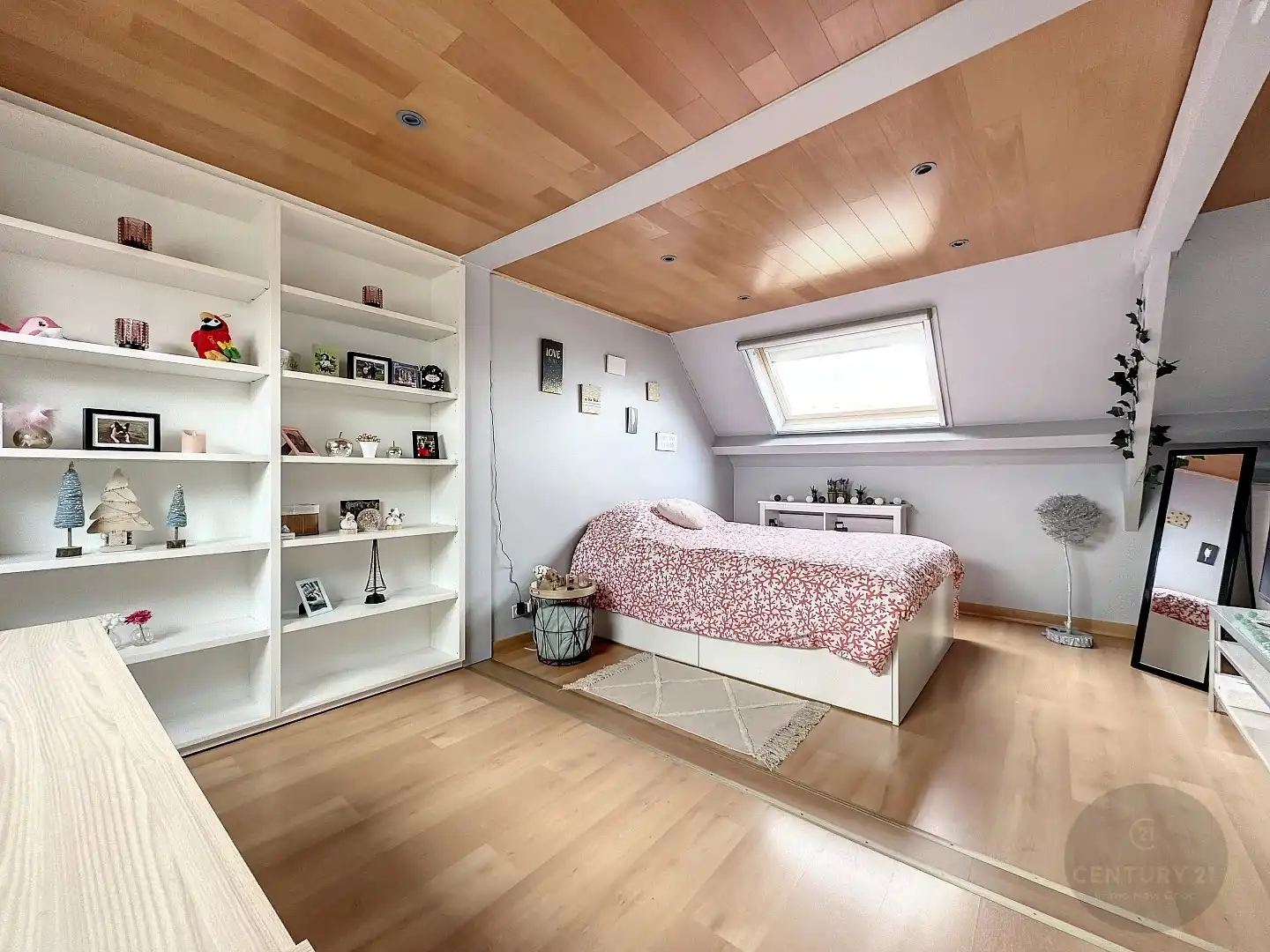 RUIME en LICHTRIJKE woning!! foto 17