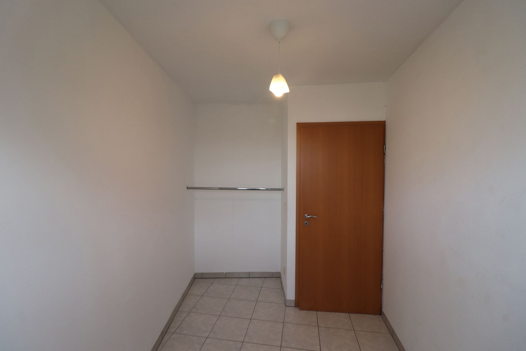 Een appartement op de 1ste verdieping met 2 slaapkamers, terras en garage. foto 6