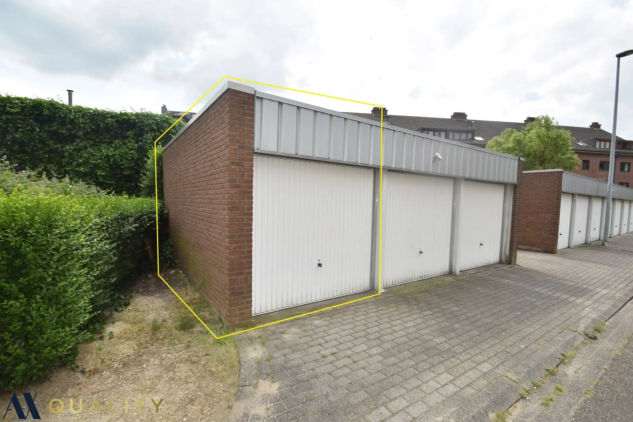 Vlakbij het station van Dendermonde: 2 slpk. appt met terras en garage, lift foto 2