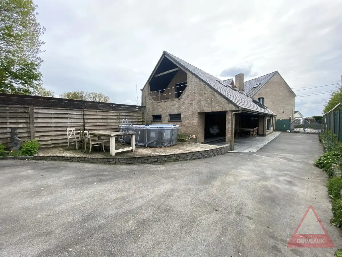Hooglede – Open woning met loods, dubbele garage en lift op centrale ligging foto 22